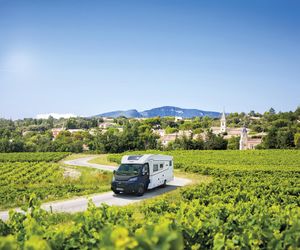 Pilote, P740GJ Expression 140k 5míst