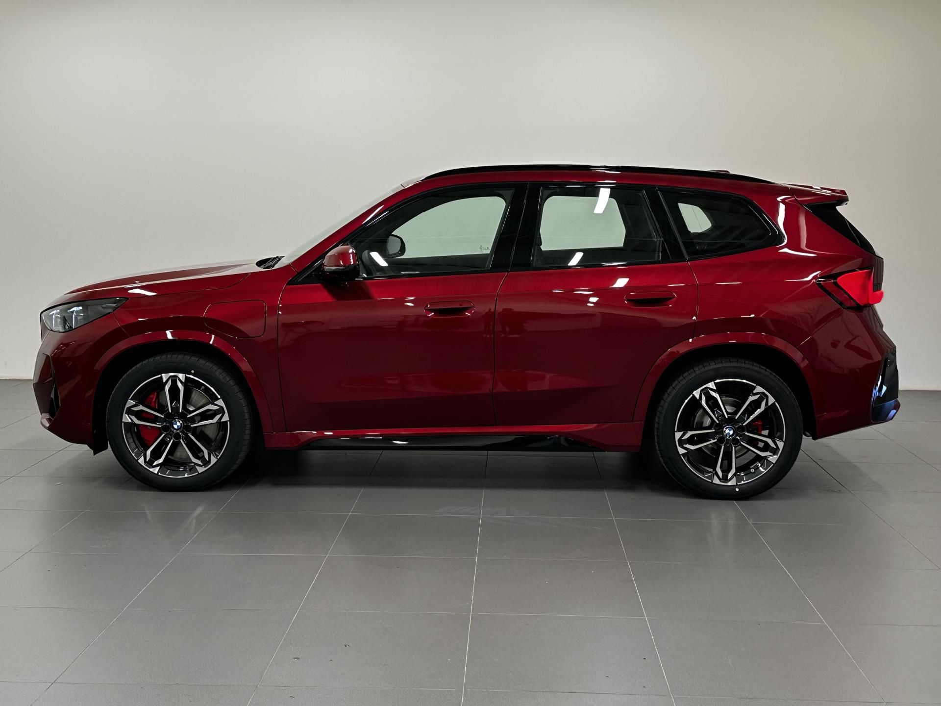 BMW X1, X1 xDrive25e - fotka 2