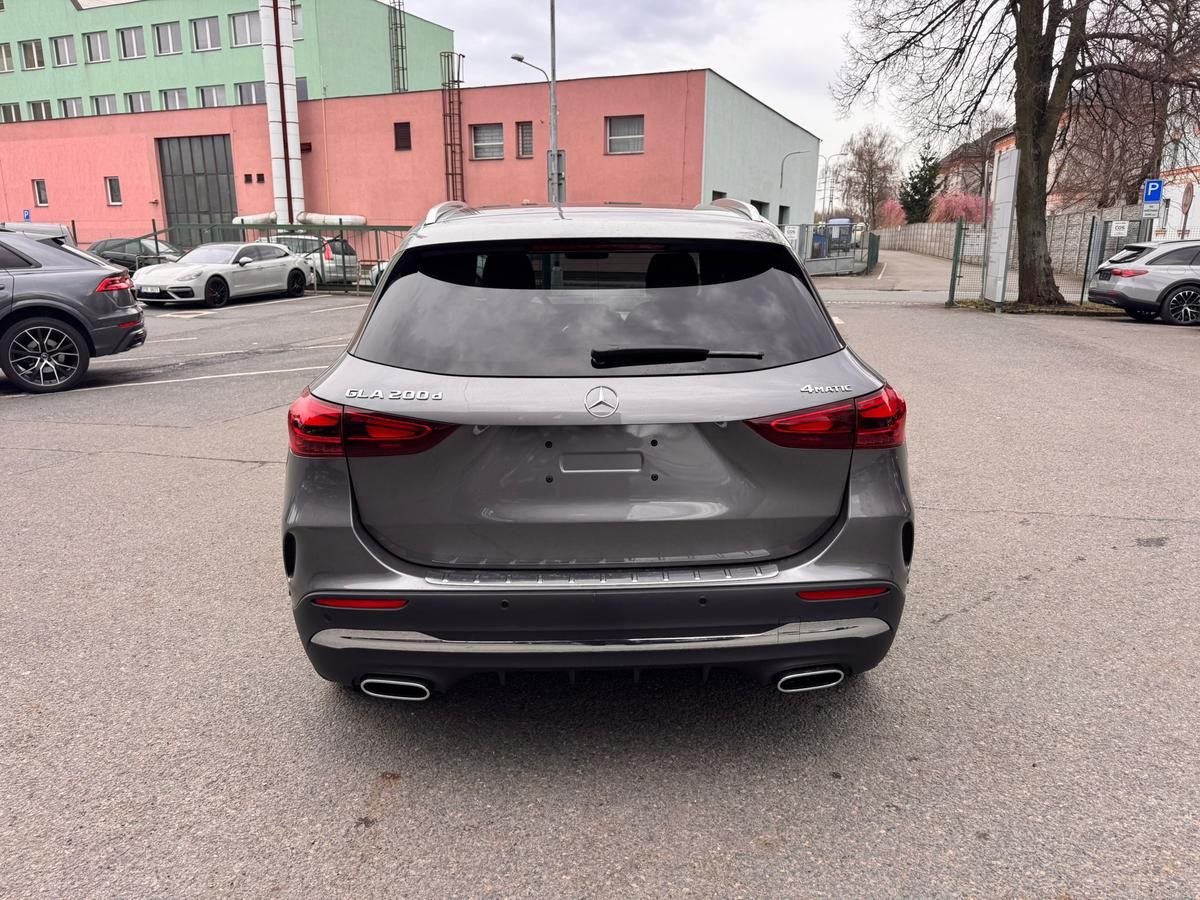 Mercedes-Benz GLA, 200 d 4MATIC - fotka 6