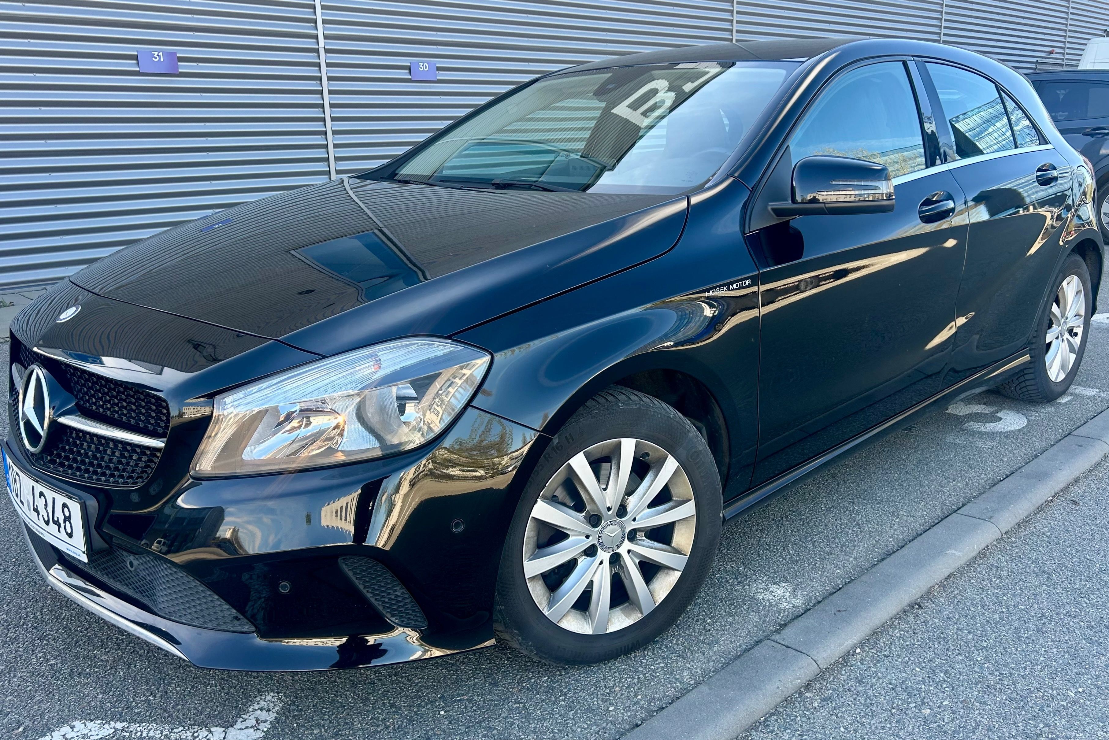 Mercedes-Benz Třídy A, 180i VYHŘEV-PDC-CZ