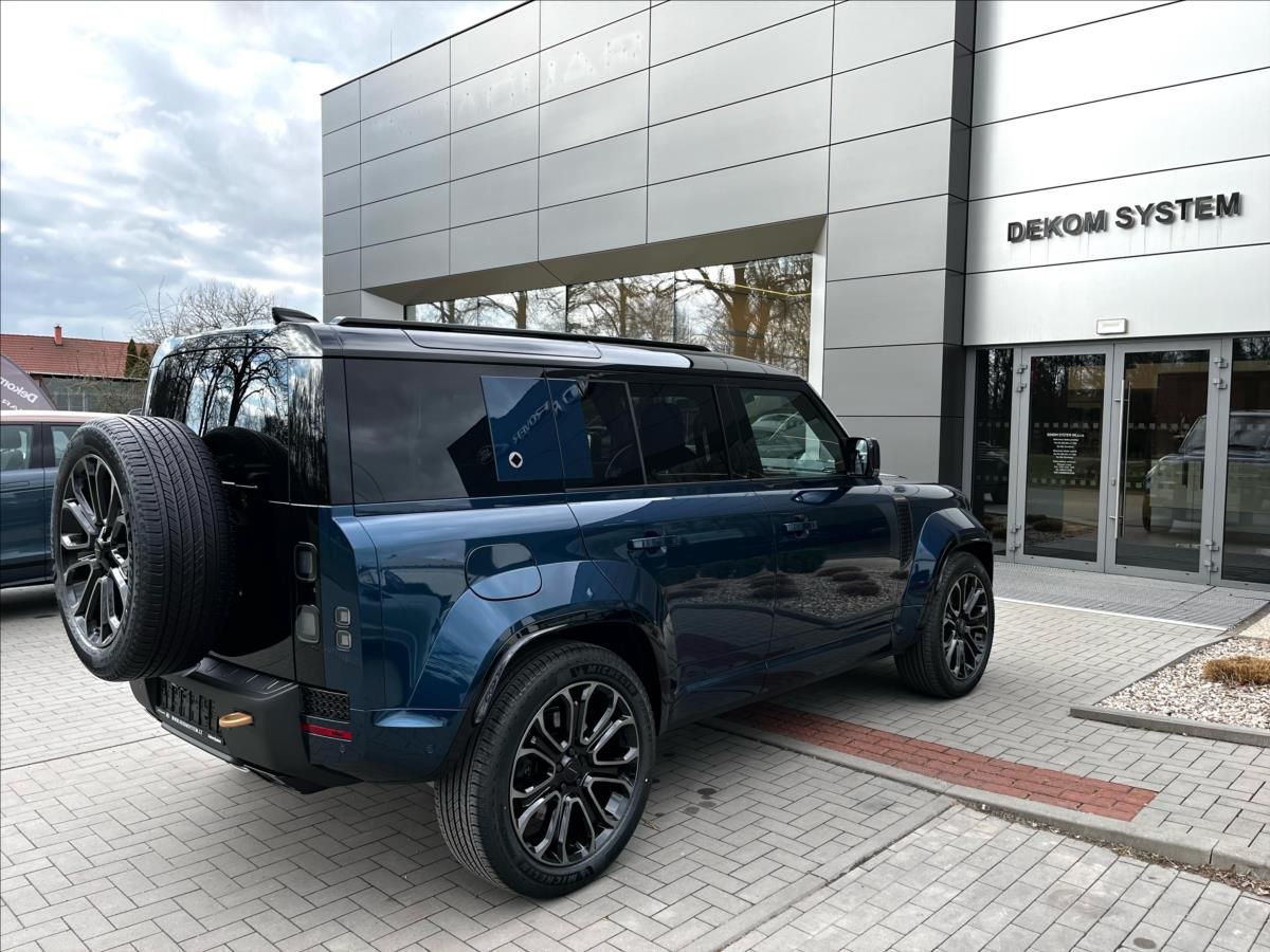 Land Rover Defender, 4,4 110 OCTA P635 V8 AWD - fotka 5