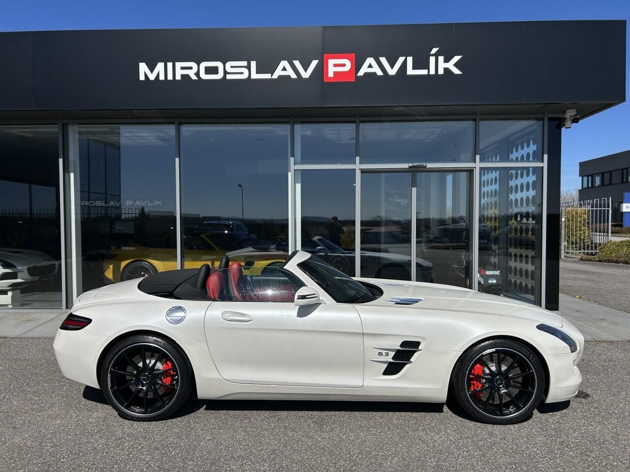 Mercedes-Benz SLS AMG, 6.3 V8 Roadster - fotka 6