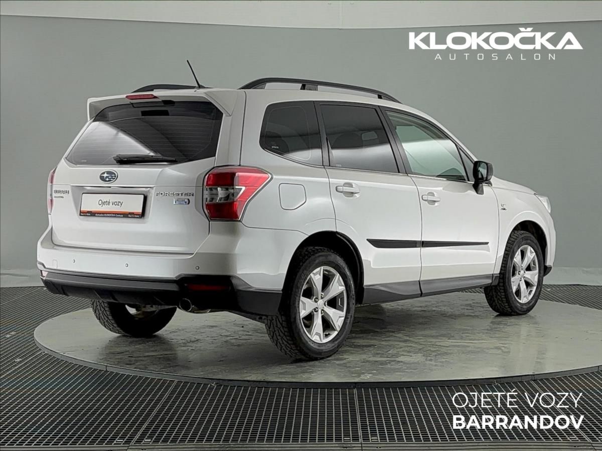 Subaru Forester, 2,0 D  Active 4x4 - fotka 2