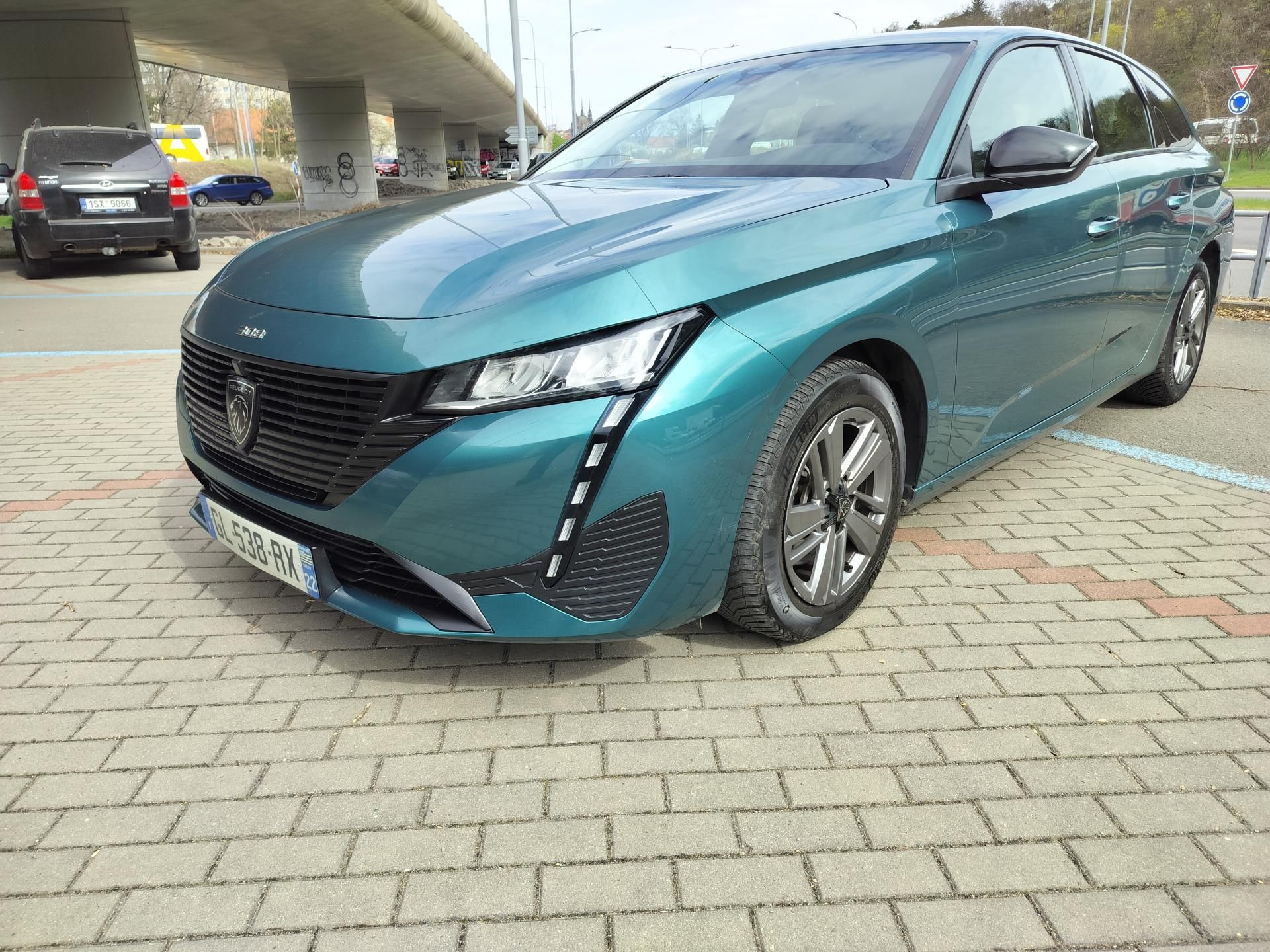 Peugeot 308, SW  1.5 BlueHDI  96kW  automat - fotka 3