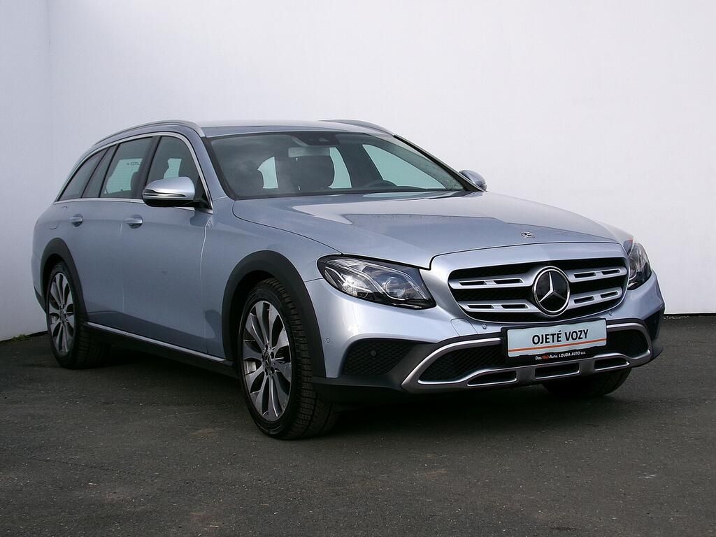 Mercedes-Benz 20, 4matic Allterrain 2.0 143 kW - fotka 3