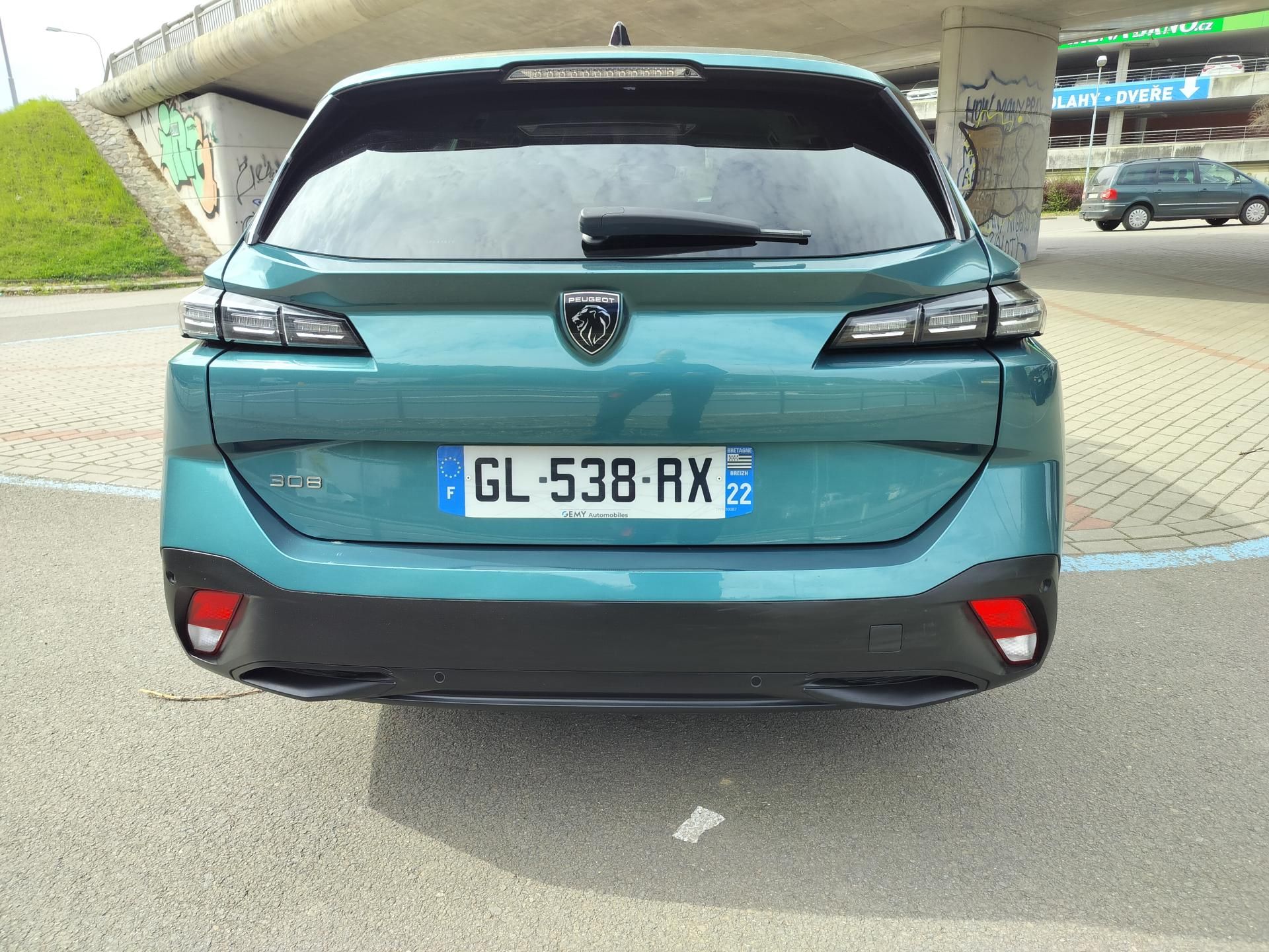 Peugeot 308, SW  1.5 BlueHDI  96kW  automat - fotka 6