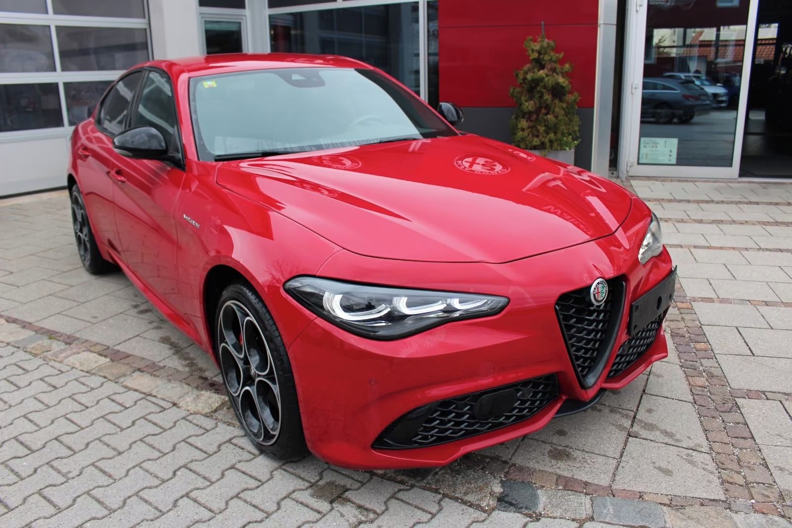 Alfa Romeo Giulia, 2.0 Veloce Q4*Kamera*Kůže* - fotka 2