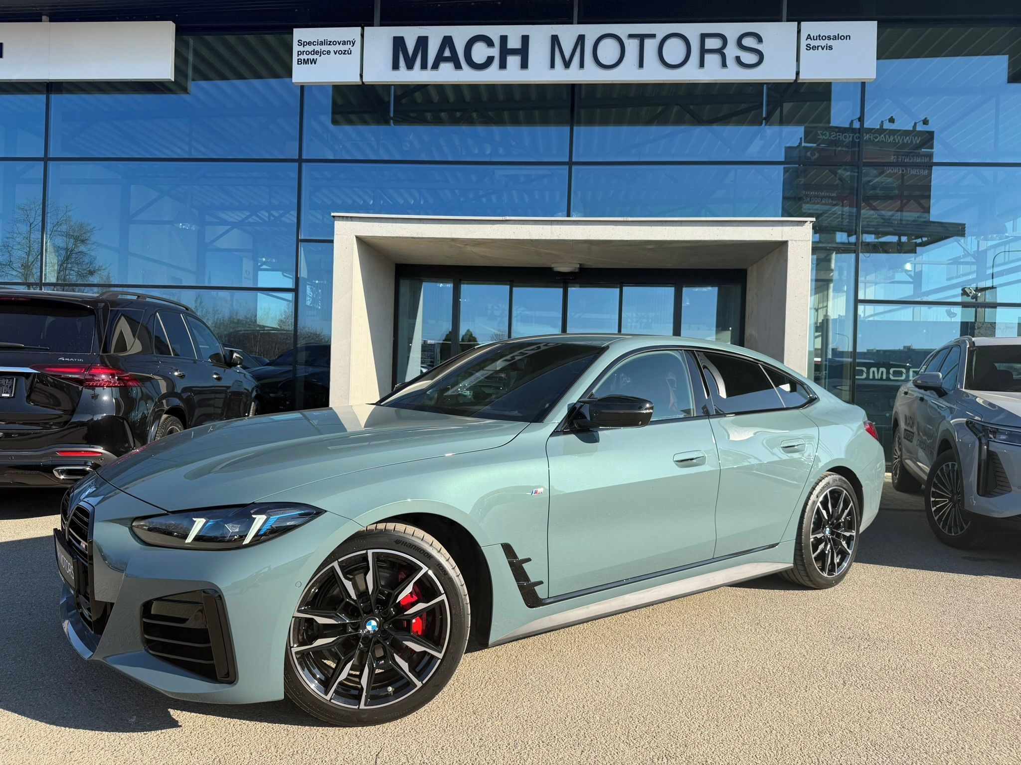 BMW Řada 4, M440i xDrive GranCoupé 09/2025 - fotka 4