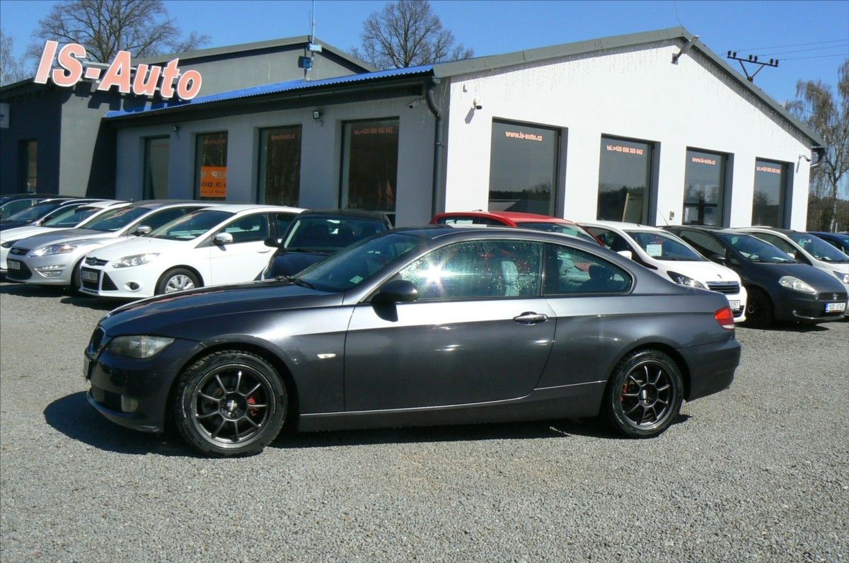 BMW Řada 3, 2,0 320 d COUPE