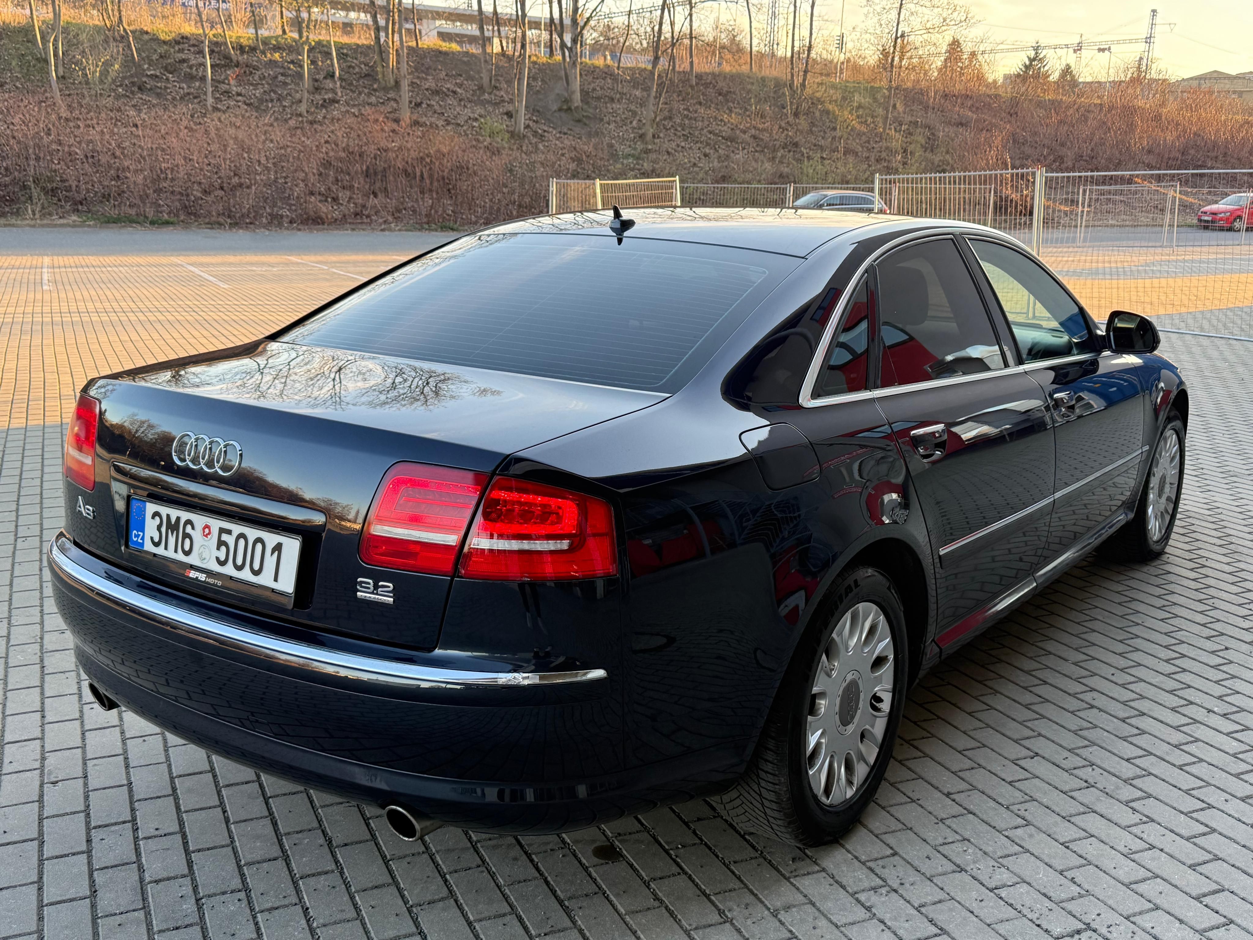 Audi A8, 3.2 V6, 191kw 4x4 Původ ČR - fotka 5