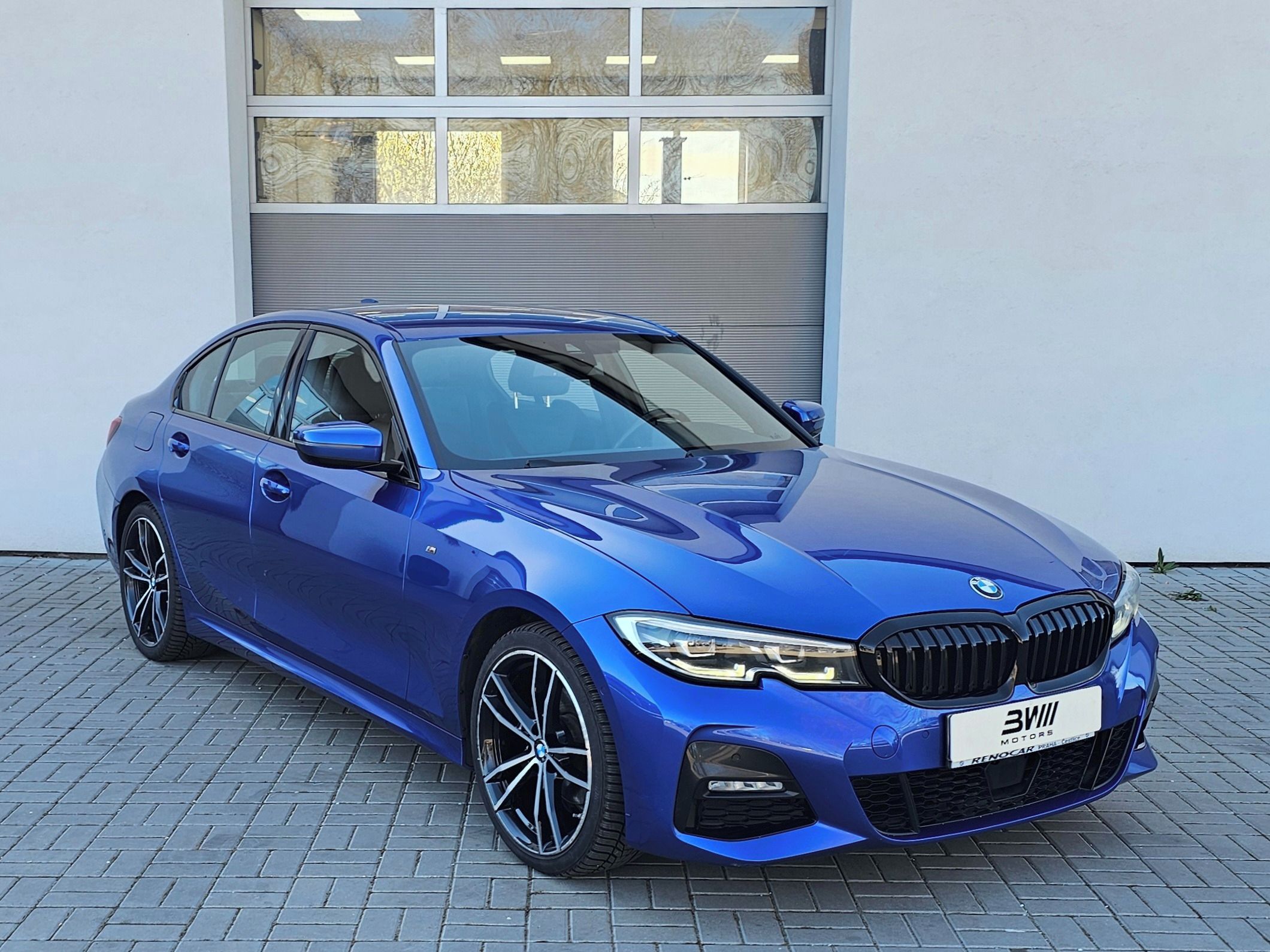 BMW Řada 3, 320D xDrive - fotka 3