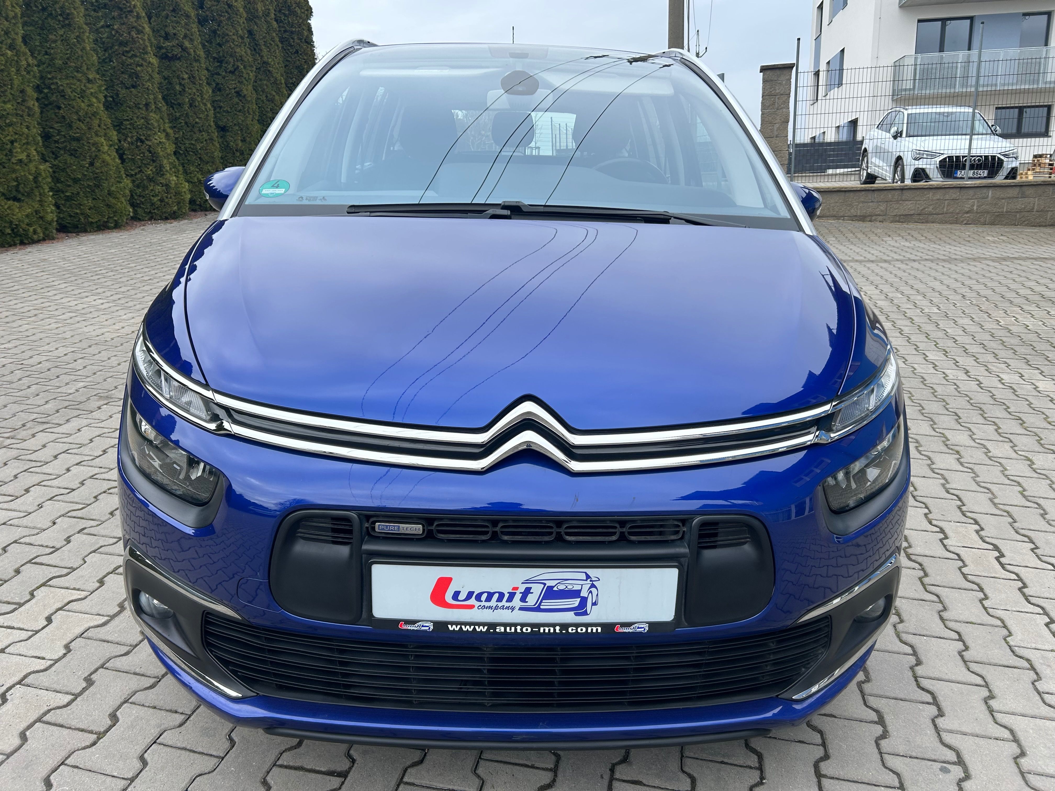 Citroën C4 Picasso, 1.2 PureTech 7 míst - fotka 2