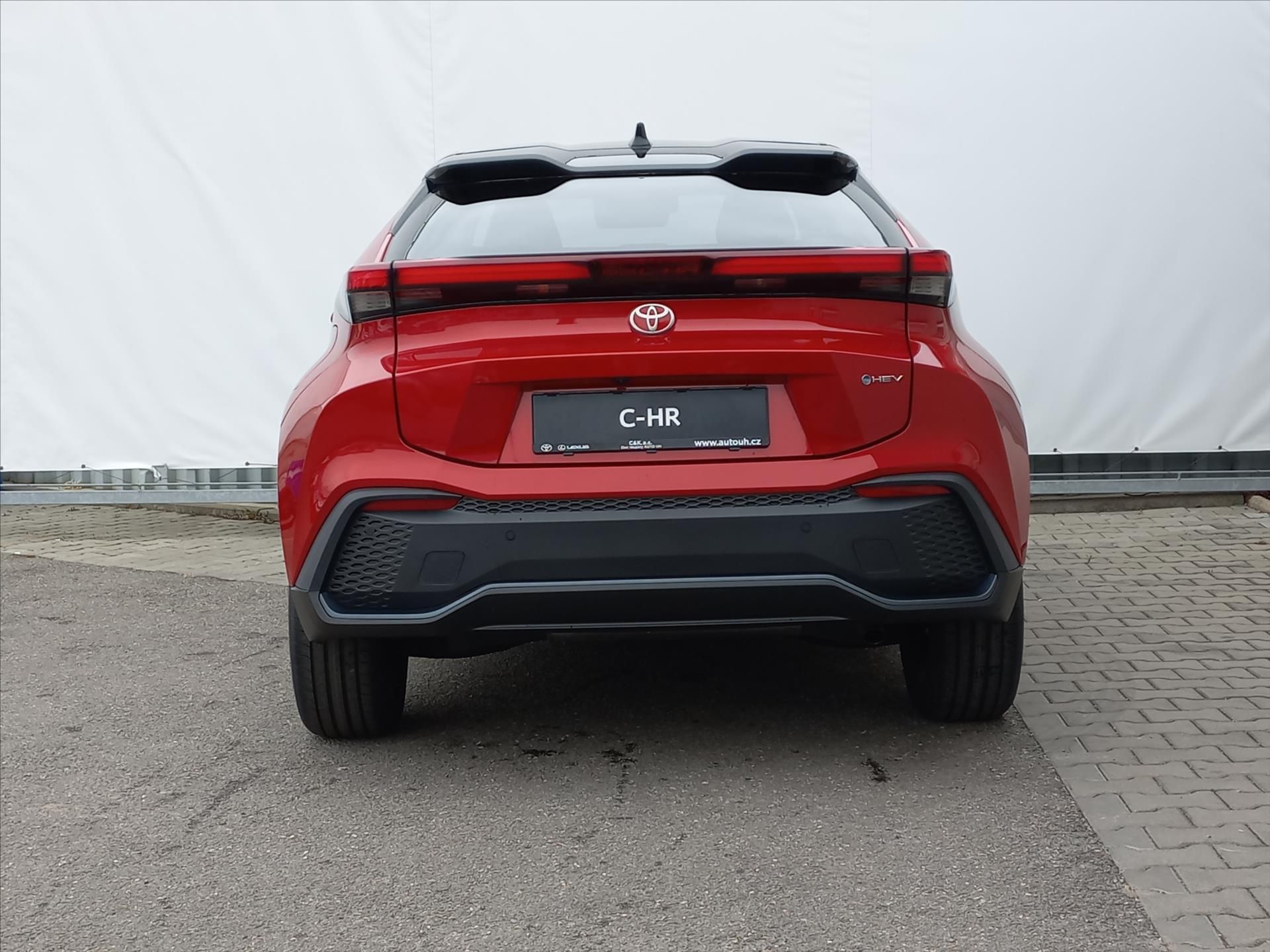 Toyota C-HR, 2,0 Hybrid e-CVT 198k  Style - fotka 6