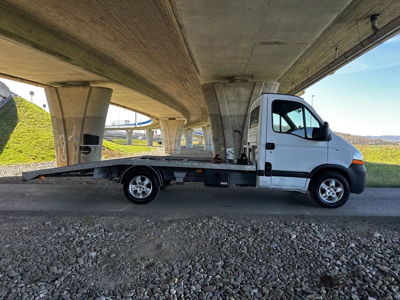 Renault Master, 2.5 DCi odtahovka do 3,5 tuny - fotka 3