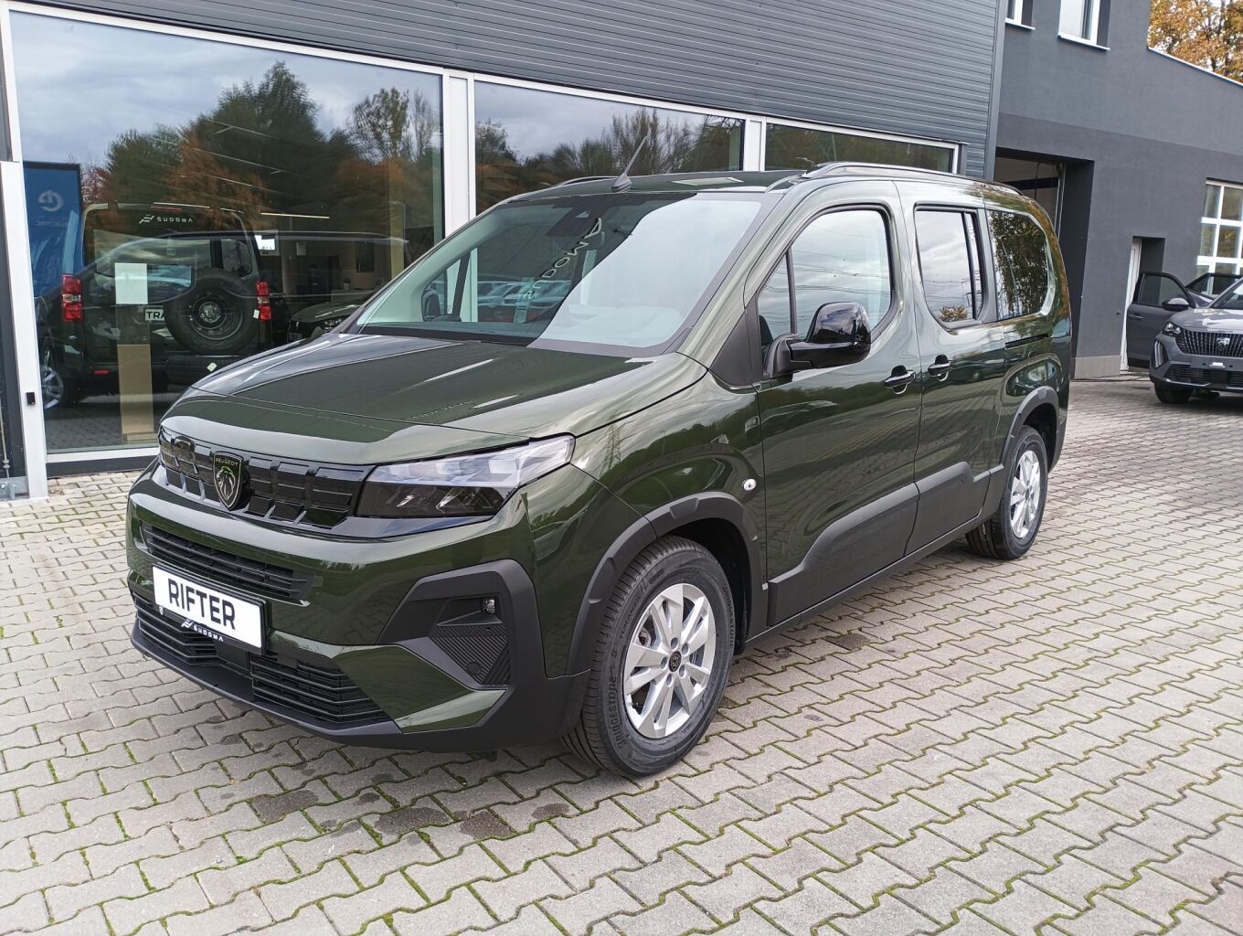 Peugeot Rifter, LONG ALLURE HDi 130 S&S MAN6 - fotka 3