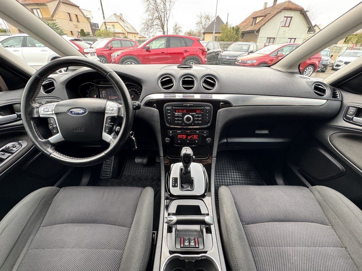 Ford S-MAX, 2.0TDCi Titanium Automat - fotka 6