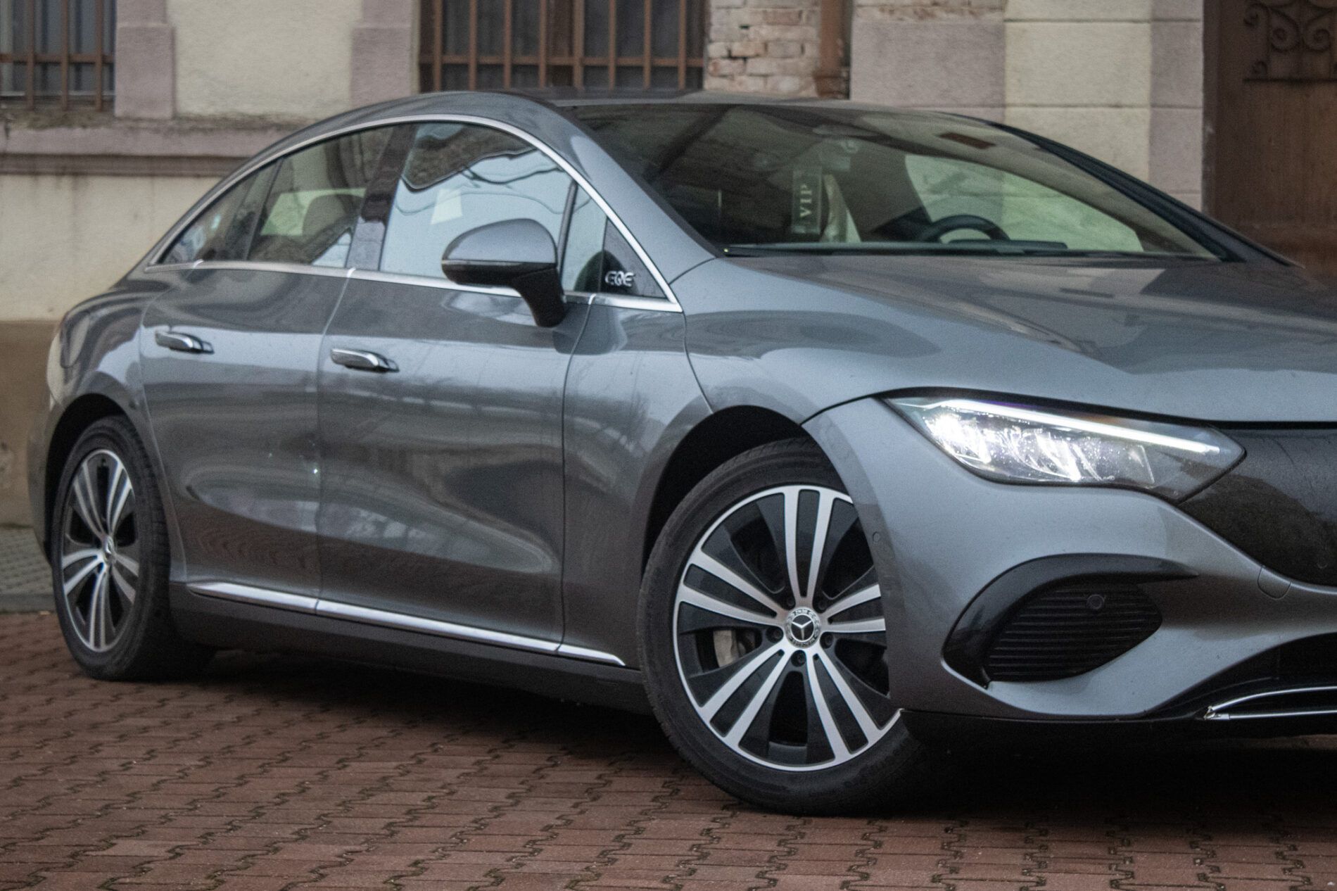 Mercedes-Benz EQE - fotka 5