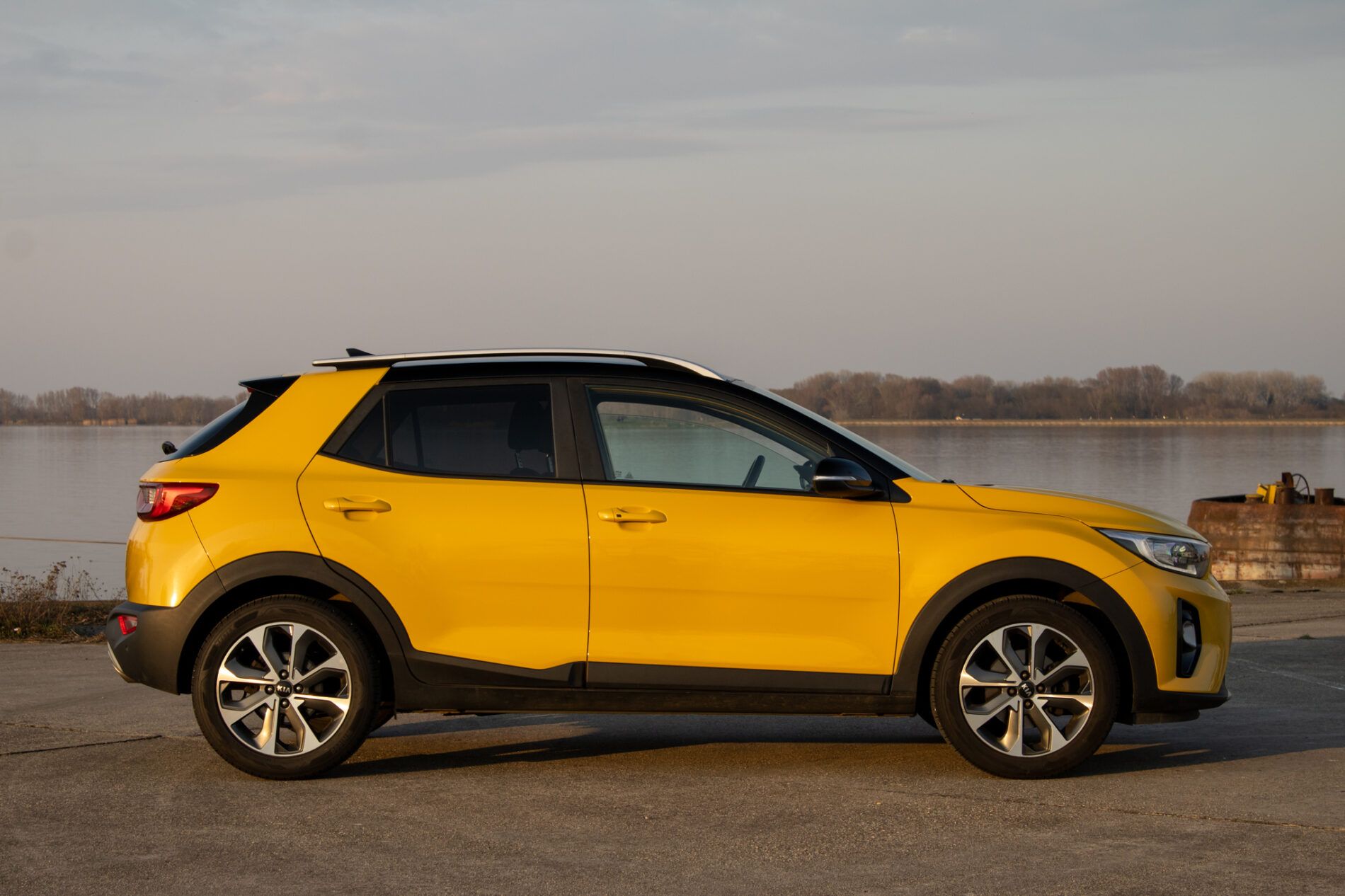 Kia Stonic - fotka 4