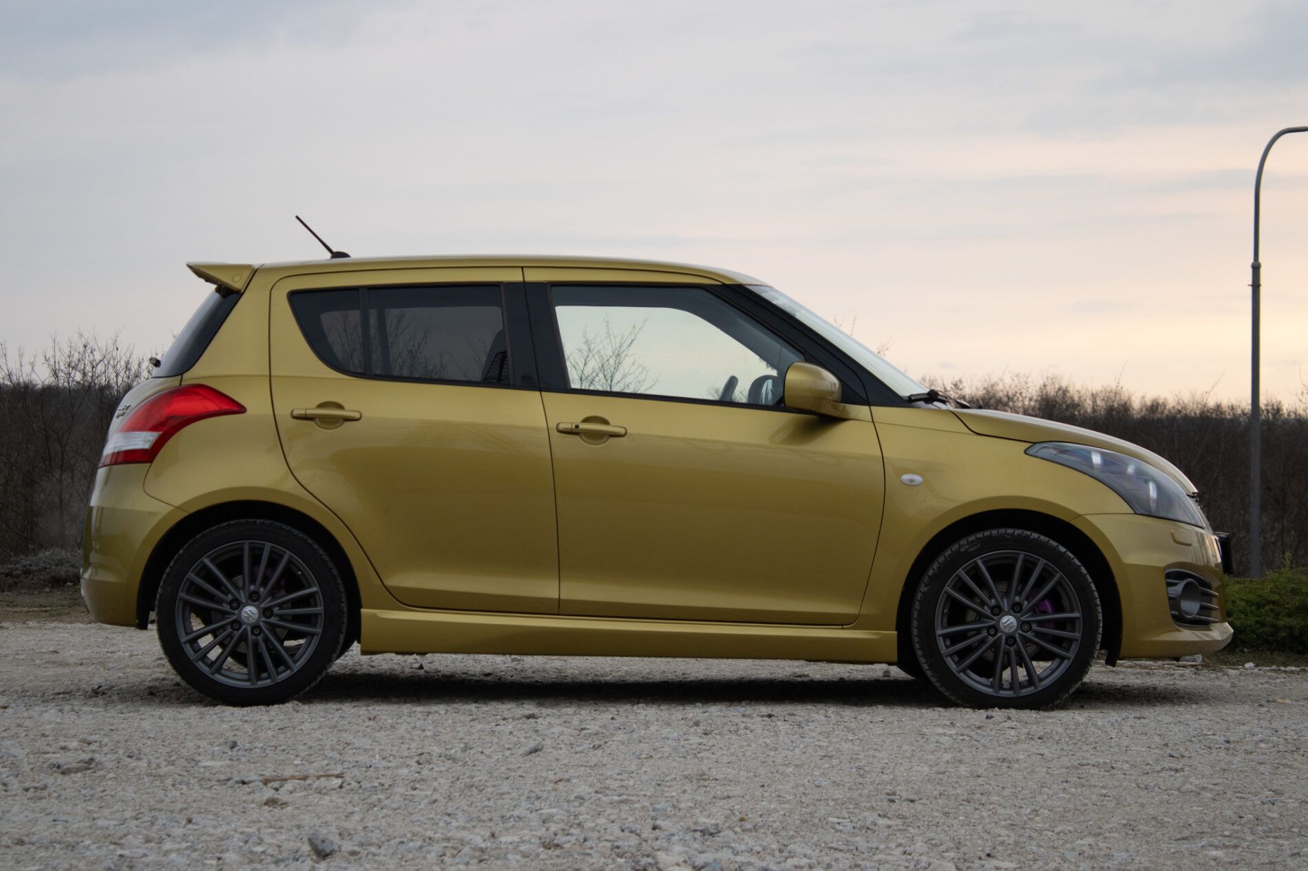 Suzuki Swift - fotka 4