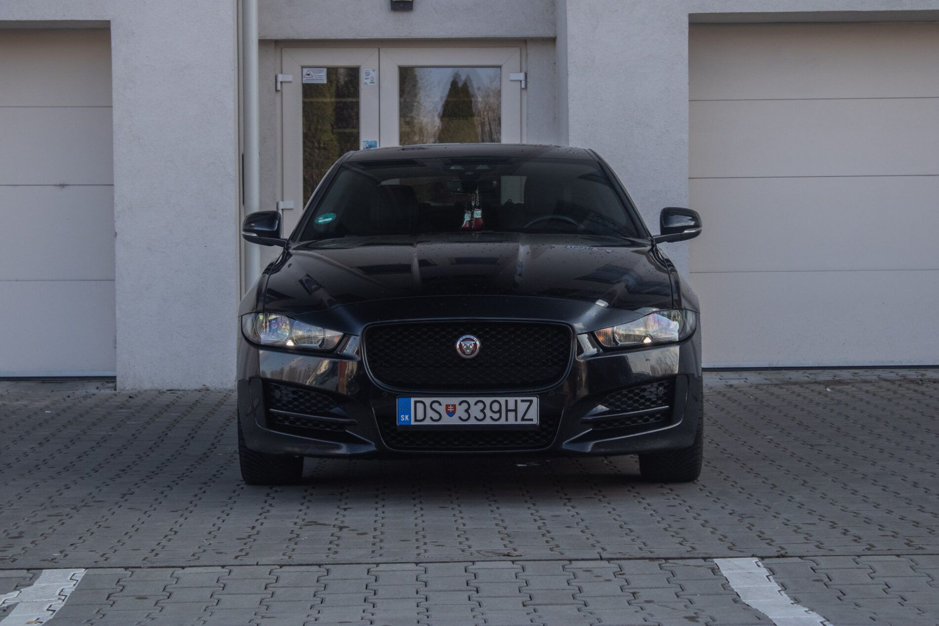 Jaguar XE - fotka 5