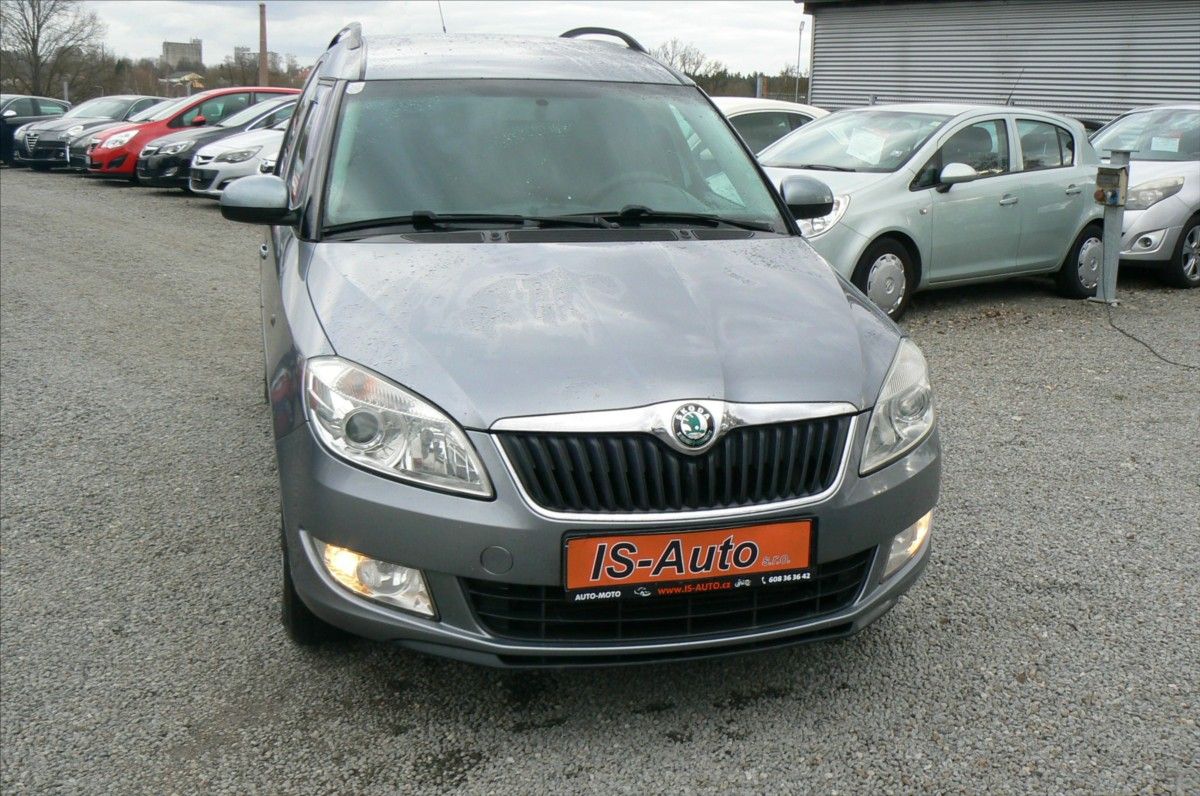Škoda Roomster, 1,6 TDi FAMILY - fotka 3