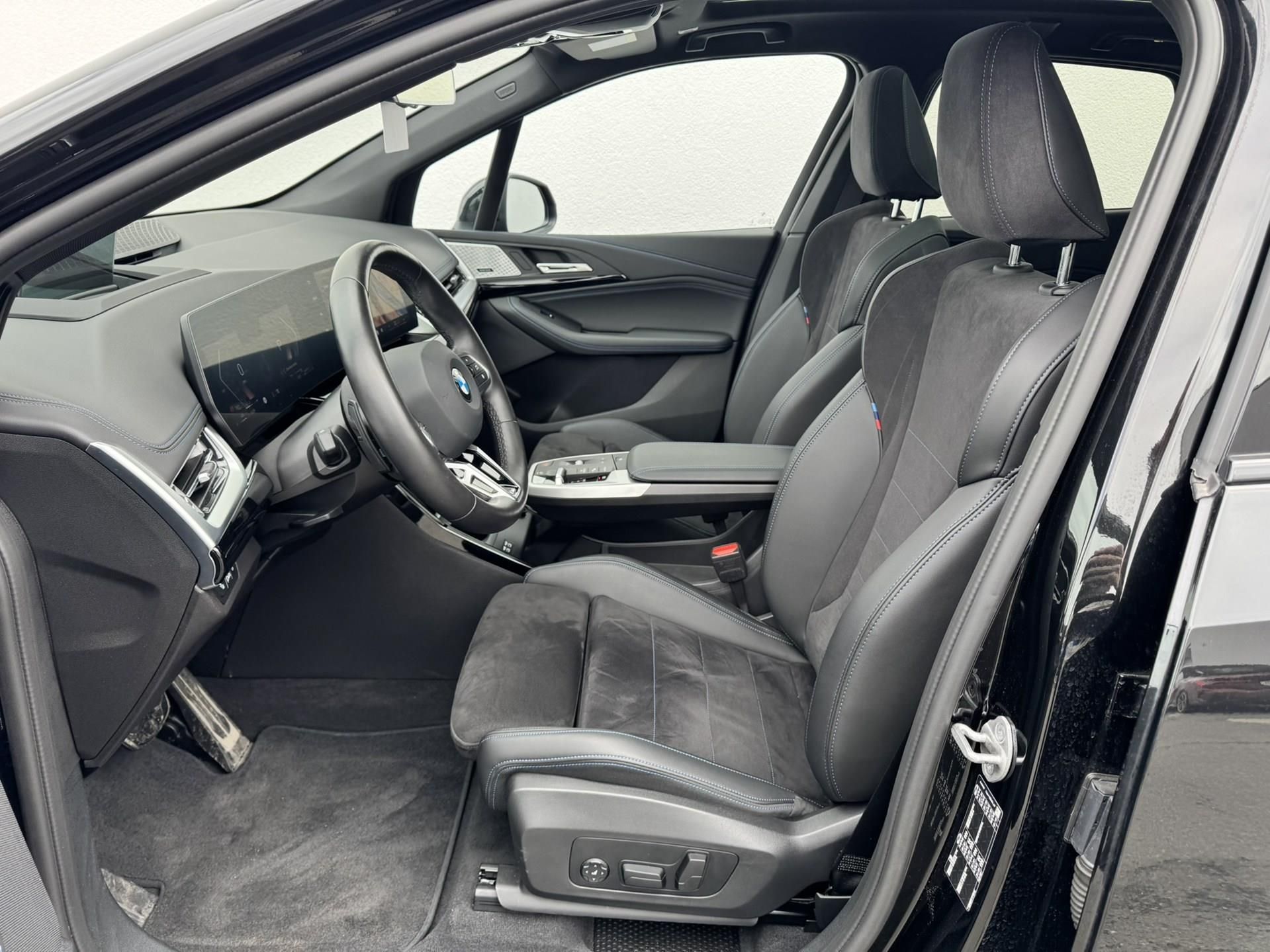 BMW Řada 2, 220i ActiveTourer Tažné Harman - fotka 6