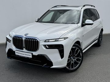 X7 xDrive40D Bowers Panorama