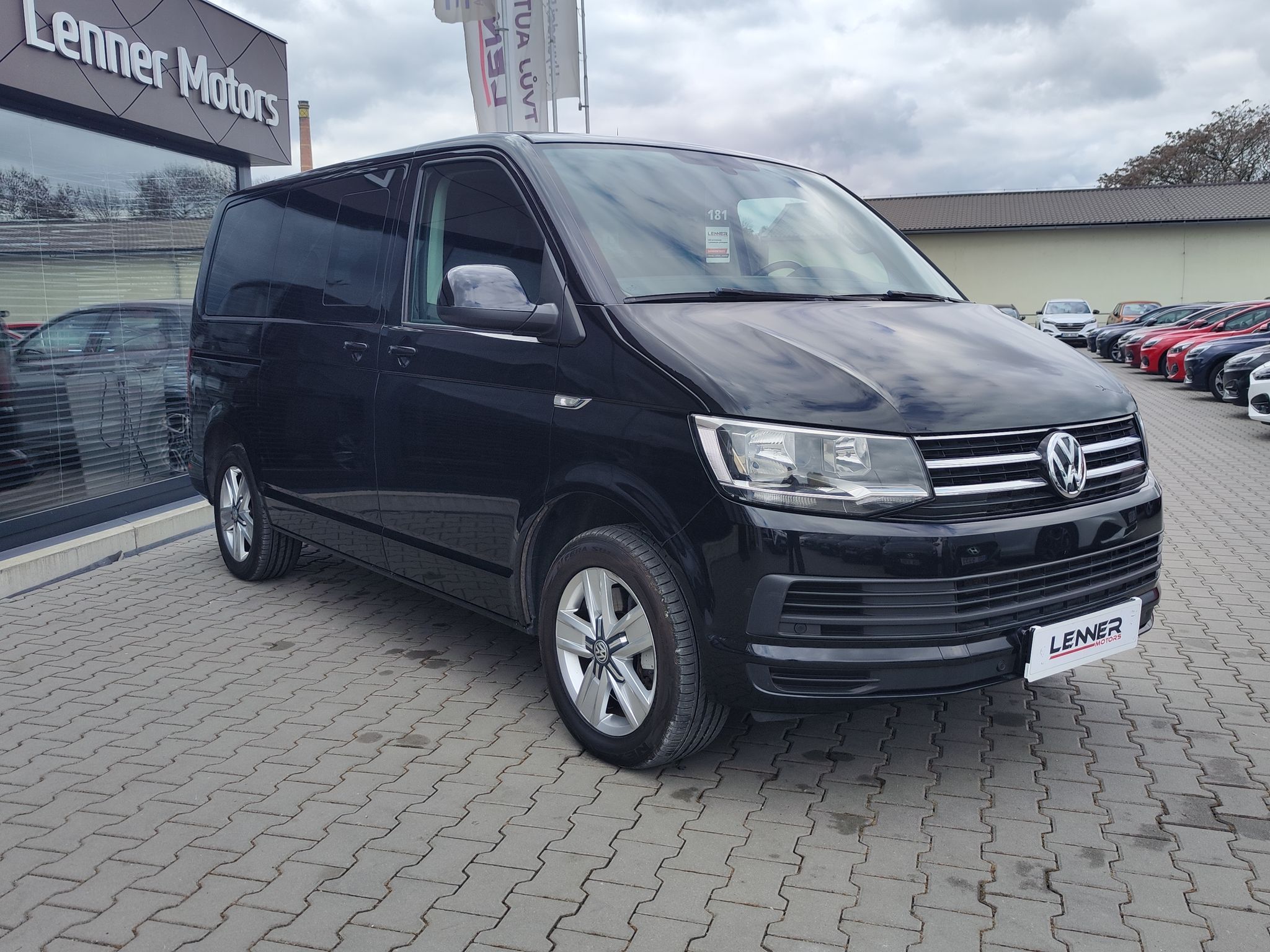 Volkswagen Multivan, 2.0 TDi/110kW Highline DSG - fotka 3