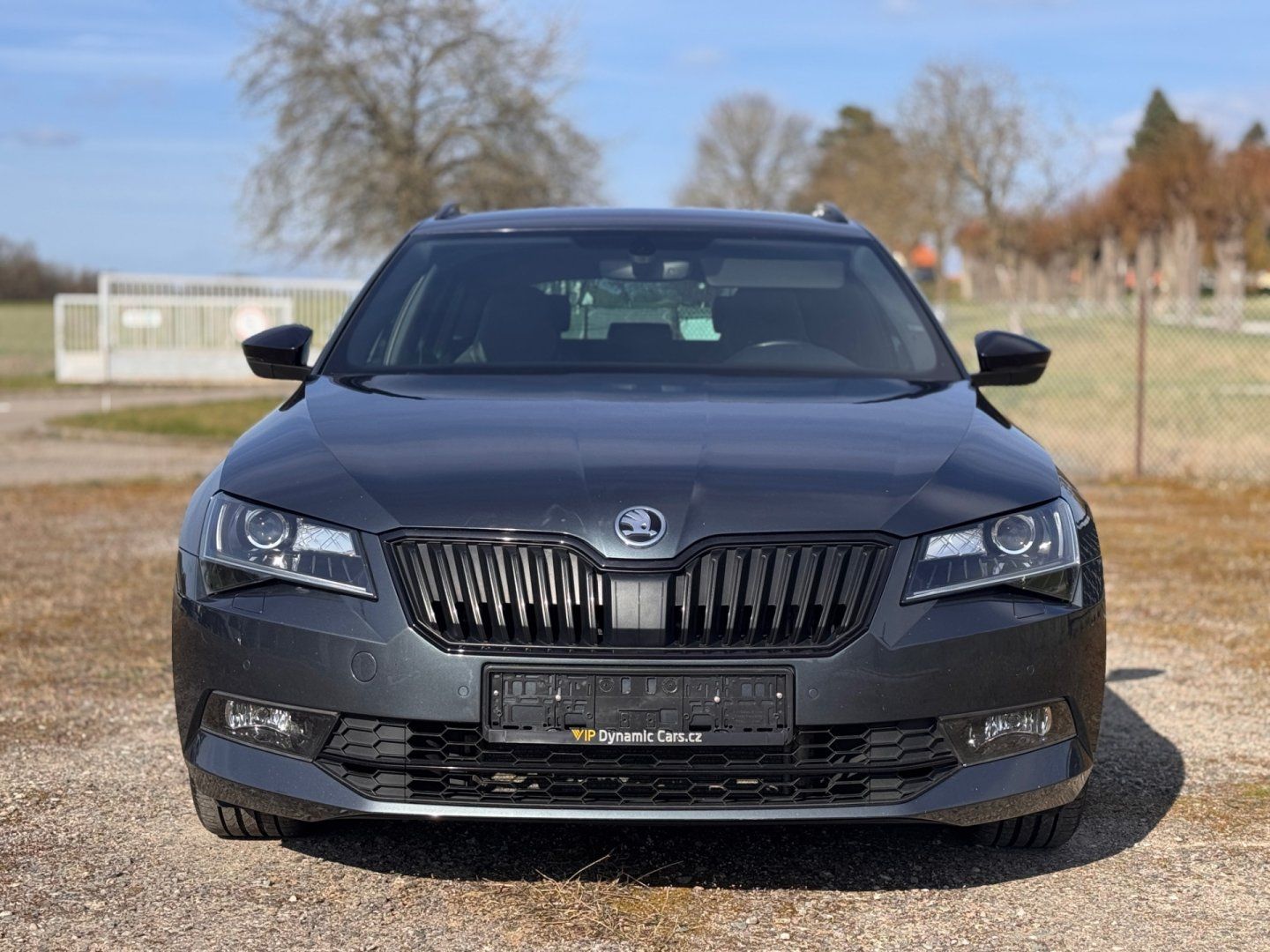 Škoda Superb, 2.0 TDI DSG 4x4 Sportline - fotka 2