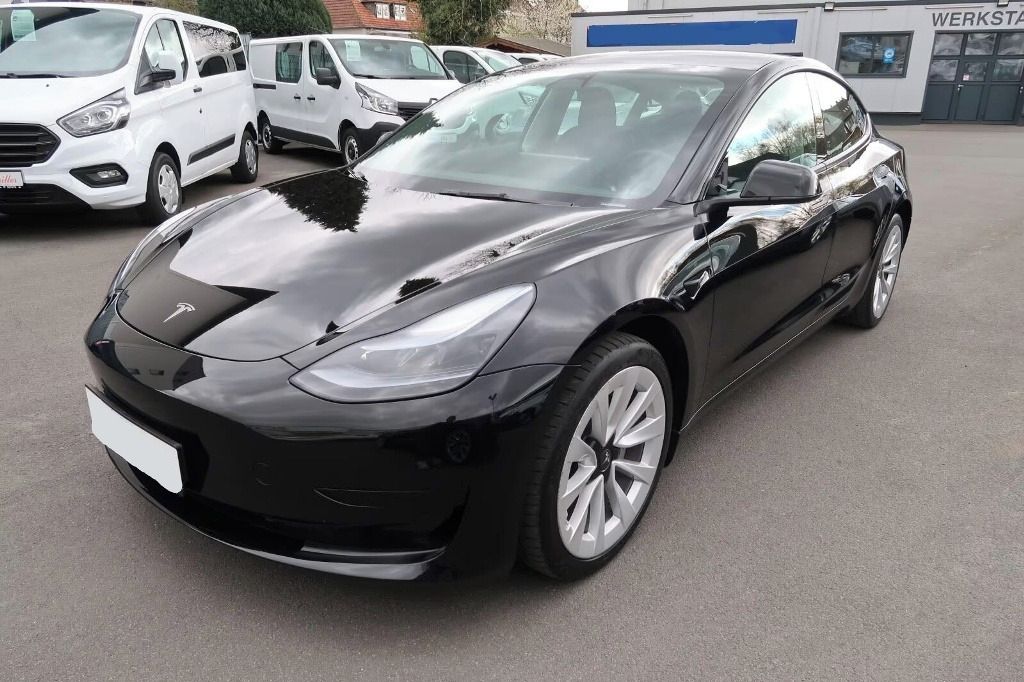 Tesla Model 3, Basis RWD*360° kamera*Kůže*
