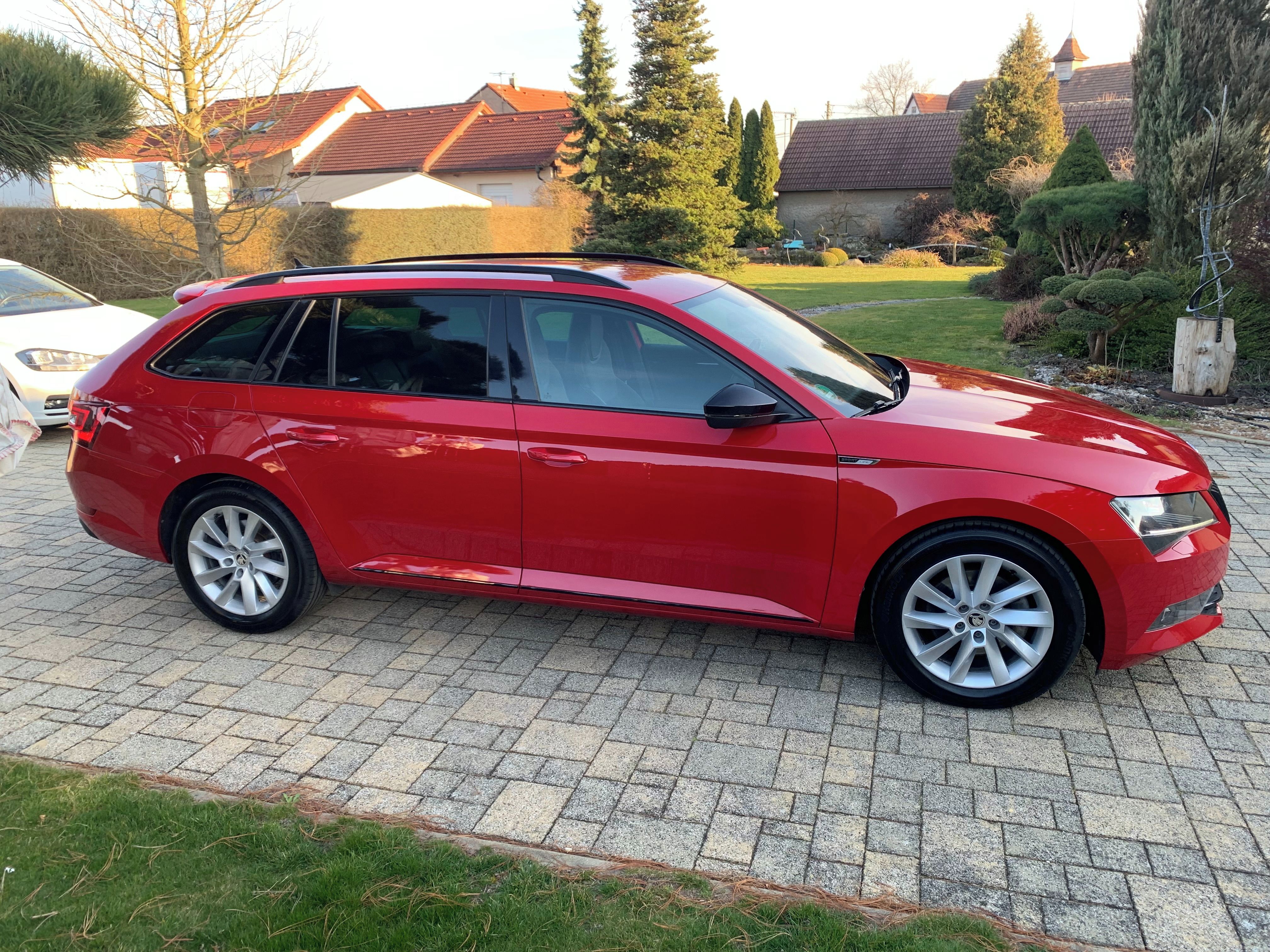 Škoda Superb, 2,0 TDI SPORT - fotka 5