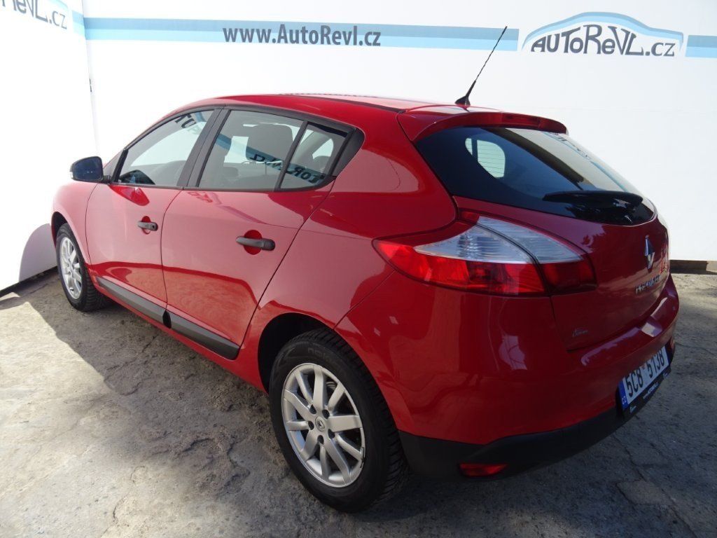 Renault Mégane, 1.6i,74kW,NovéČR,s.kniha - fotka 3