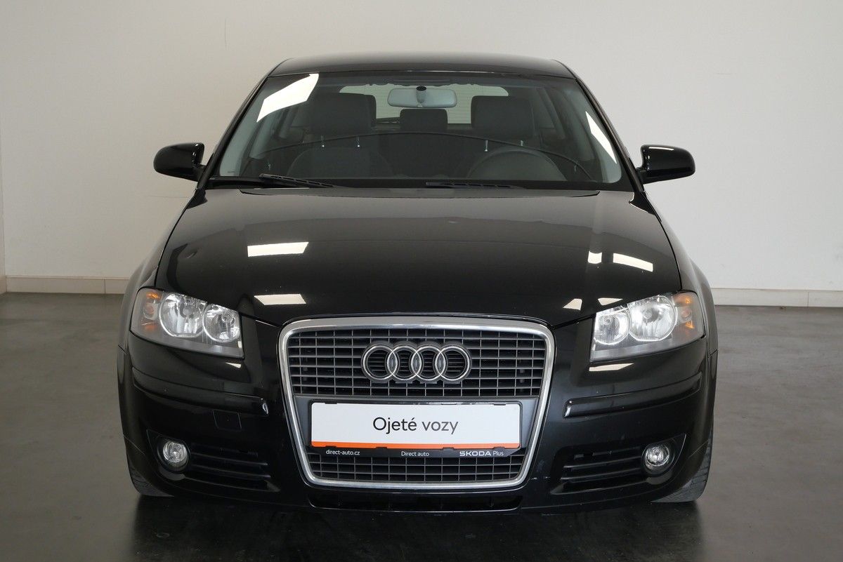 Audi A3, 2.0 TDI 103 kW Sportback - fotka 4