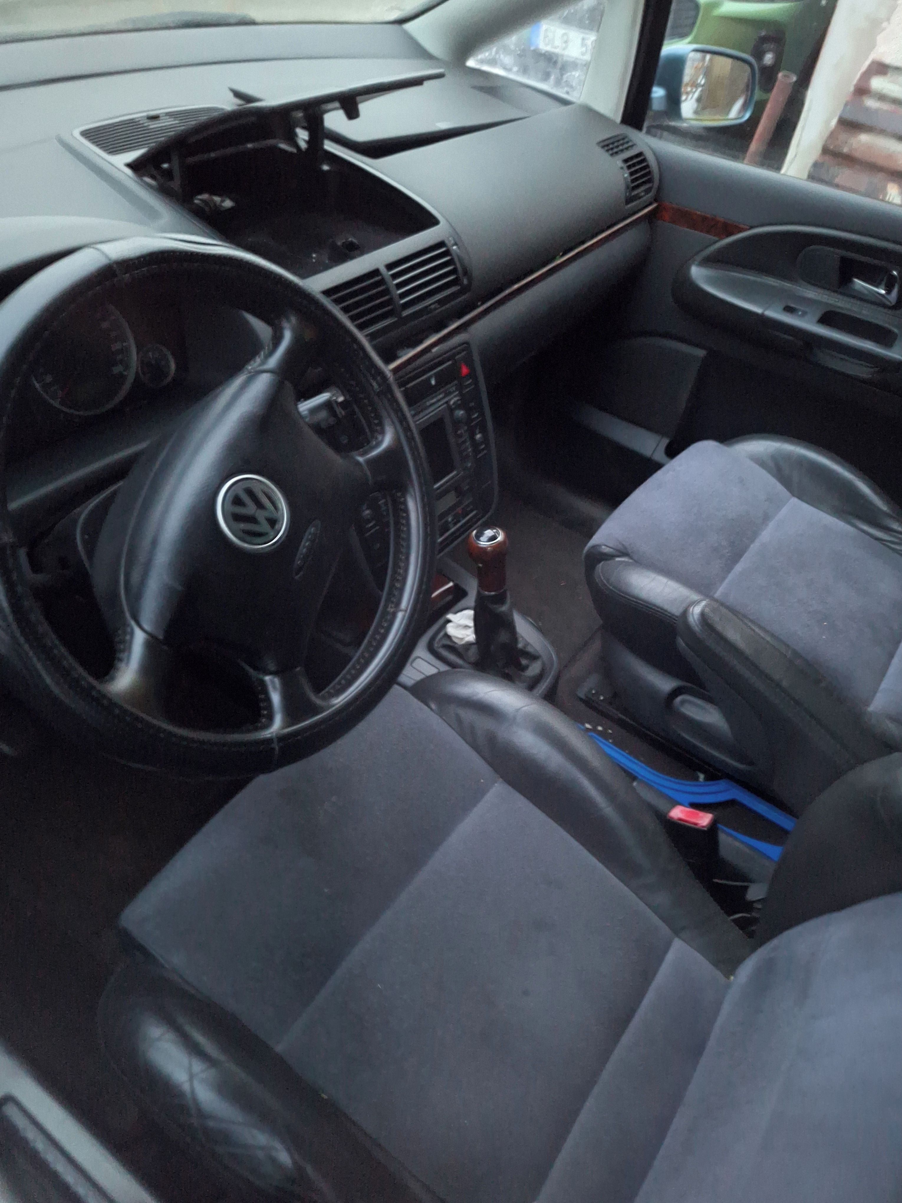 Volkswagen Sharan, Sharan 2.8 VR6 - fotka 6