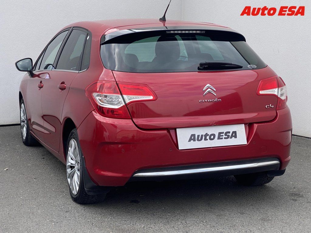 Citroën C4, 1.6 HDi,ČR,AC,temp - fotka 6