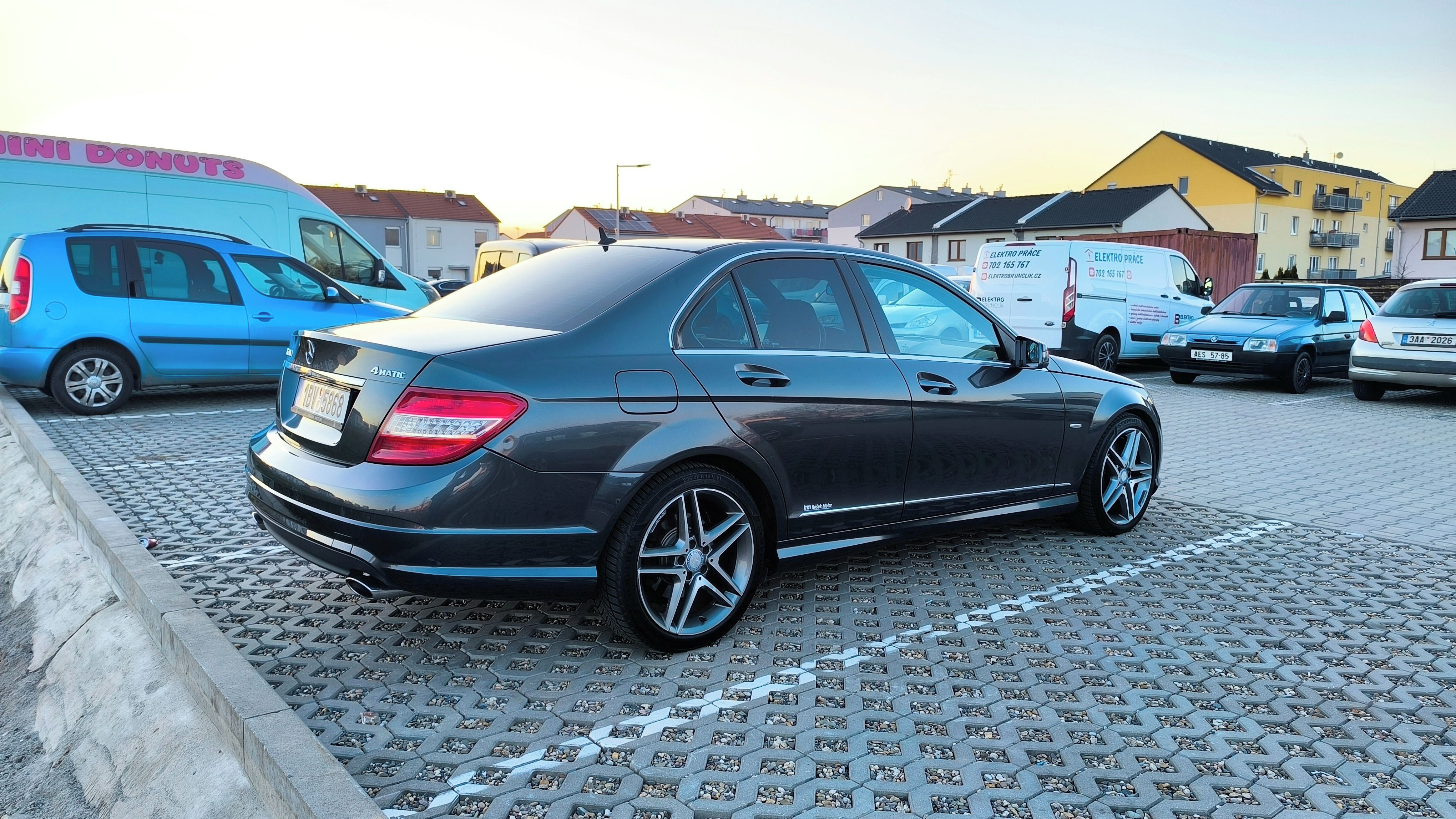 Mercedes-Benz Třídy C, 320CDI, 4x4, AMG paket - fotka 5