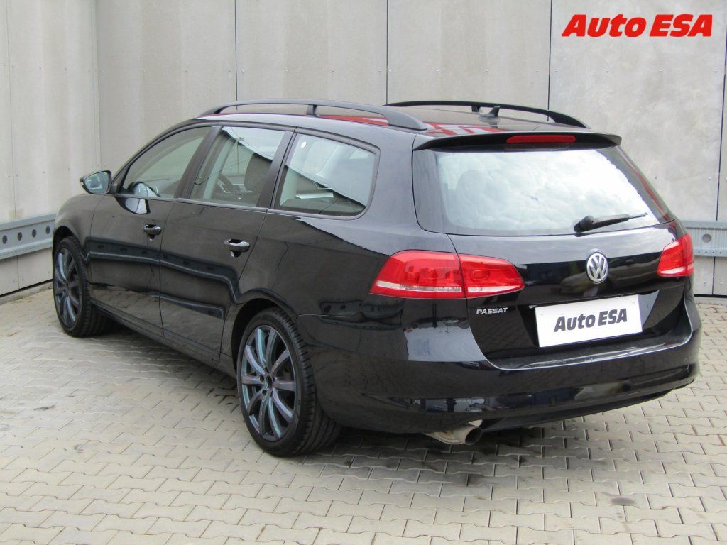 Volkswagen Passat, 1.4 TSi,Navi,AC - fotka 6