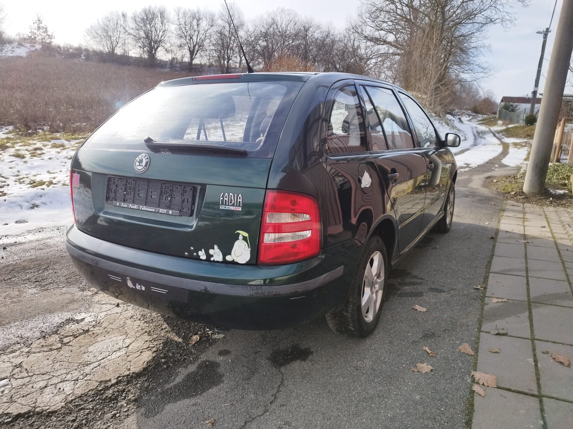 Škoda Fabia, 1.4 MPI 55KW 75tkm - fotka 3