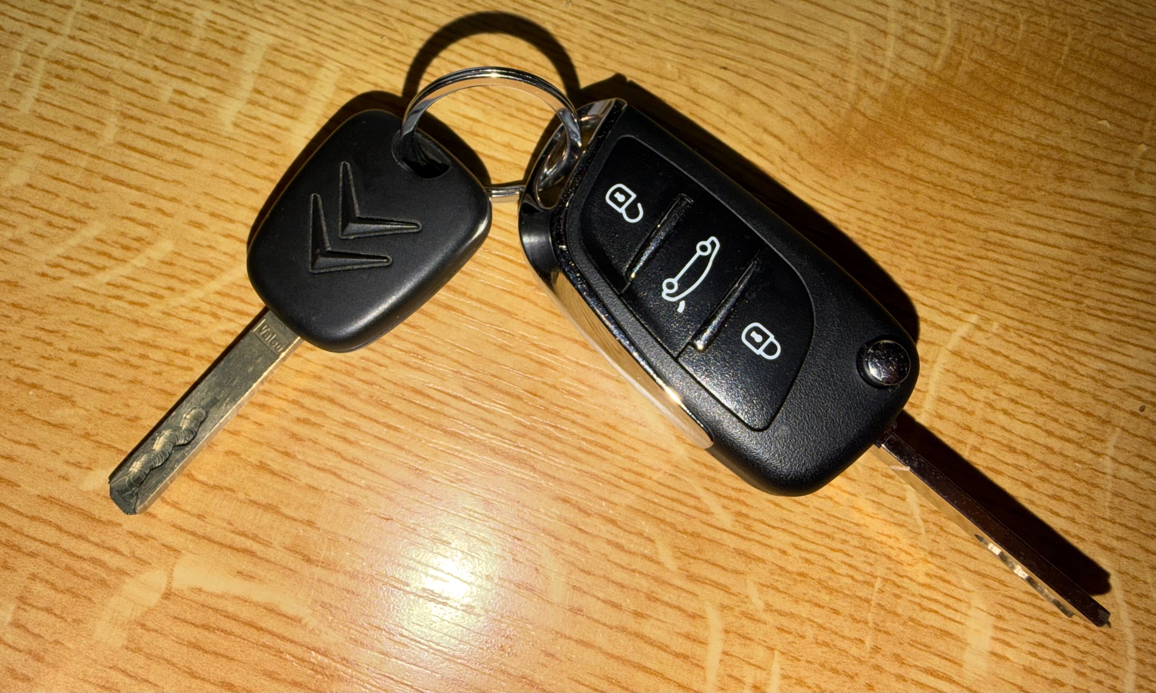 Citroën C4, Citroen C4 1.6 HDi 66 kw - fotka 6