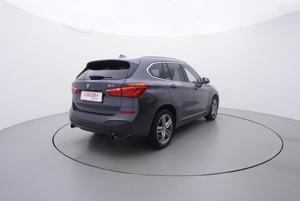 BMW X1, M sport 2.0 D 140 kW - fotka 5