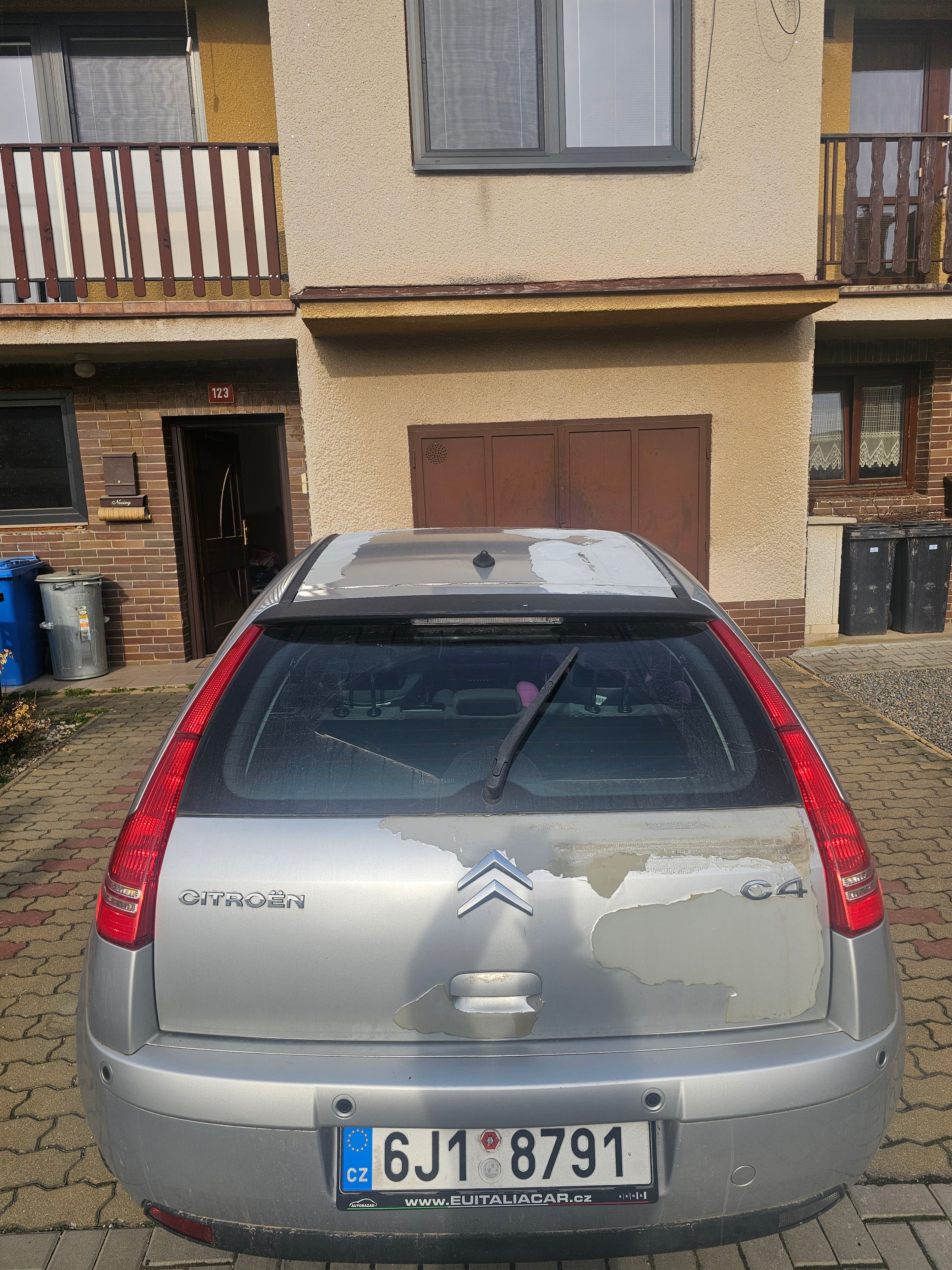 Citroën C4, benzín, automat - fotka 4