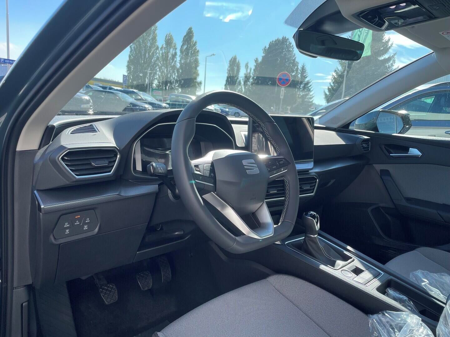 Seat Leon, SP yle 115 k 1,5 TSI 85 kW - fotka 6
