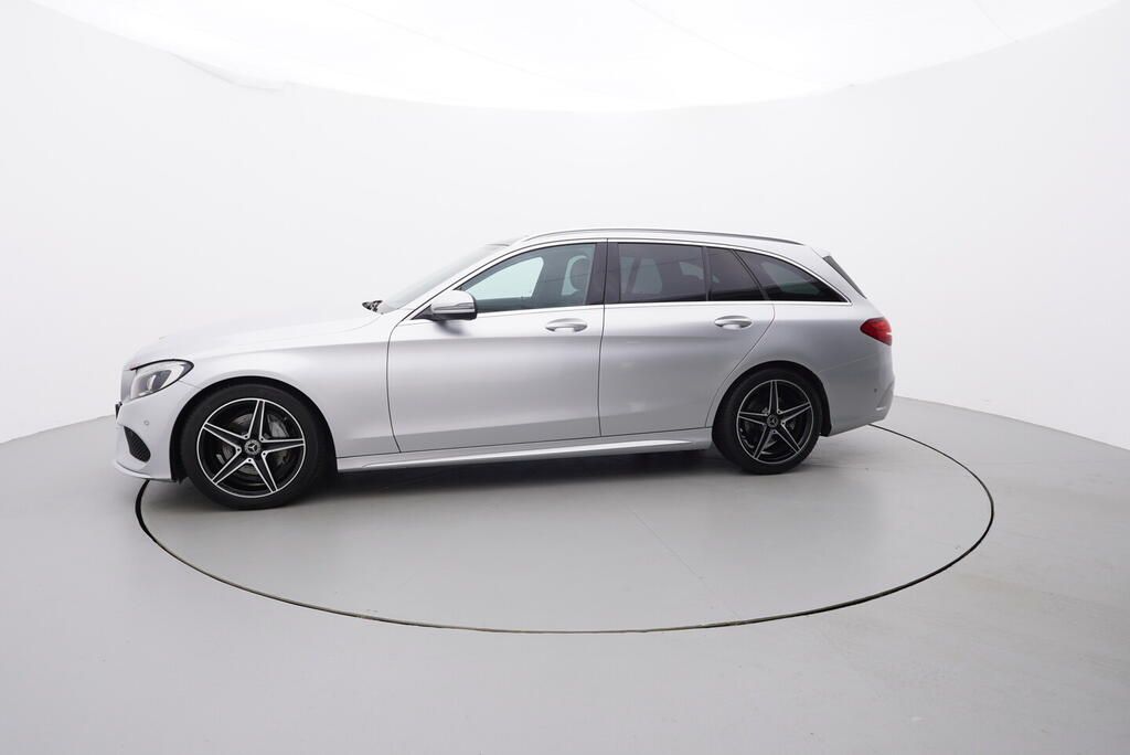 Mercedes-Benz Třídy C, C220 AMG line  125 kW - fotka 2