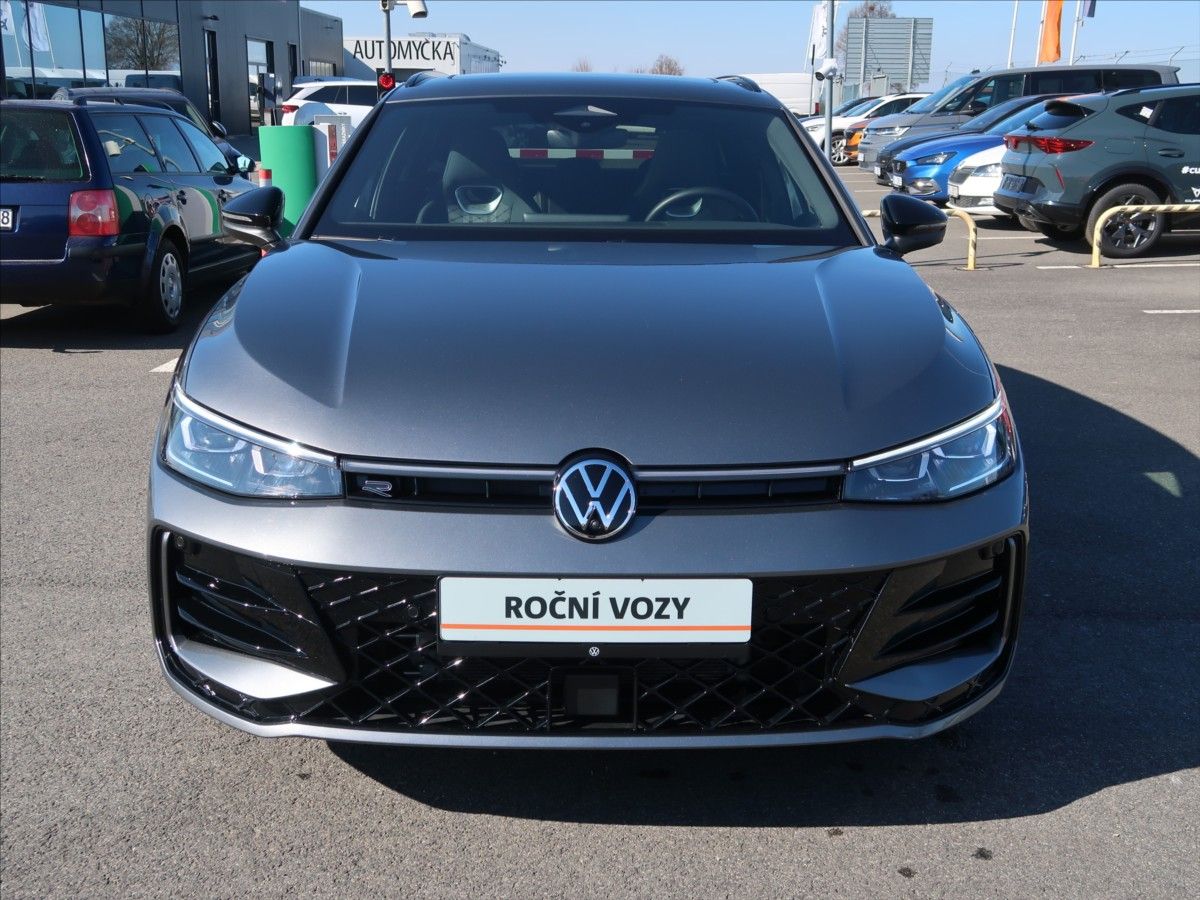 Volkswagen Passat, 1,5 TSi R-Line People 200 kW e - fotka 4