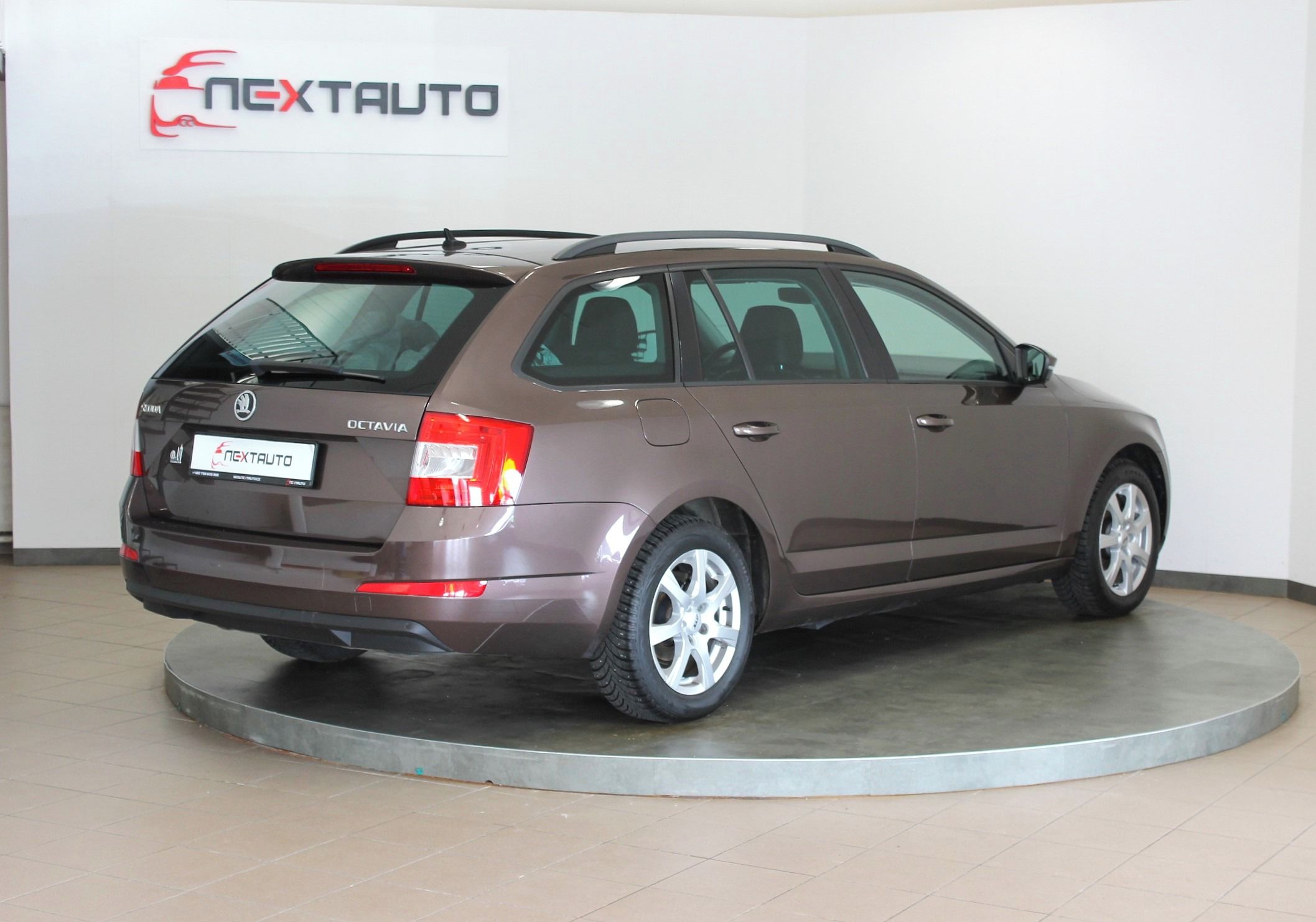 Škoda Octavia, 2.0 TDI 110kW DSG, STYLE - fotka 5