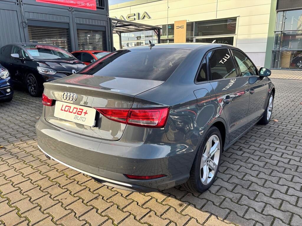 Audi A3, 1.6 TDI 85 kW - fotka 5