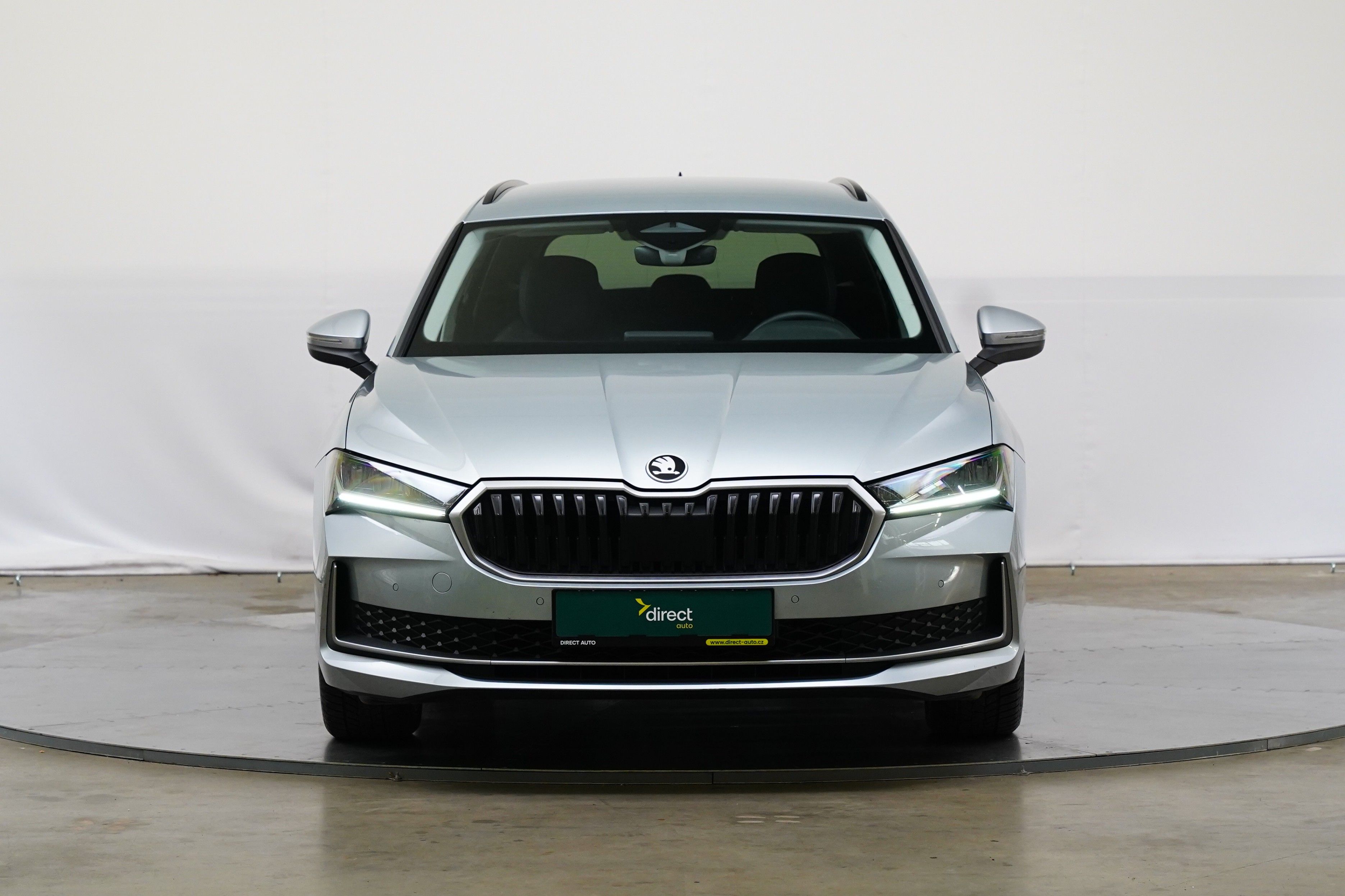 Škoda Superb, 2.0 TDI 110 kW Selection - fotka 4