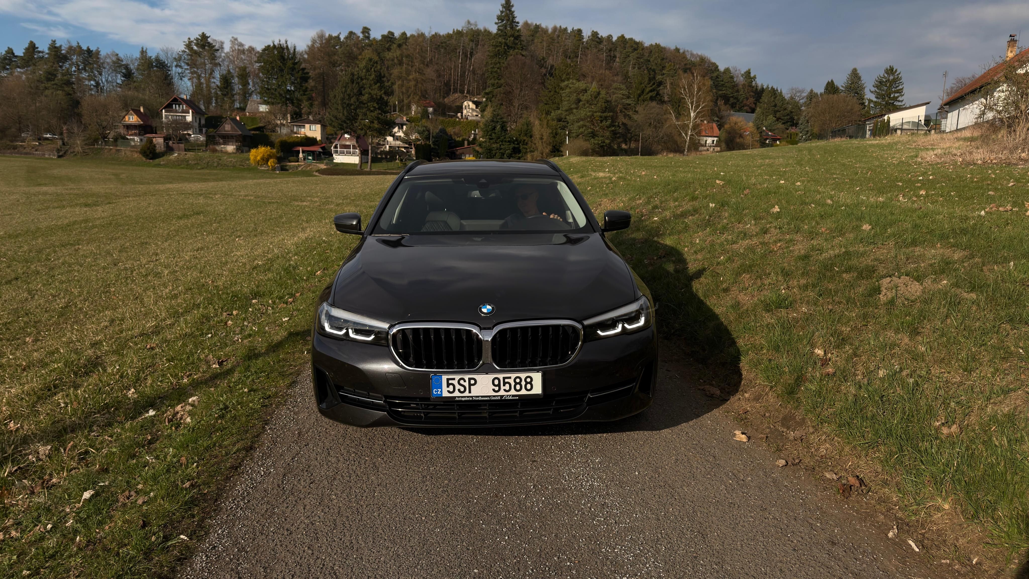 BMW Řada 5, BMW 520d xDrive g31 - fotka 2