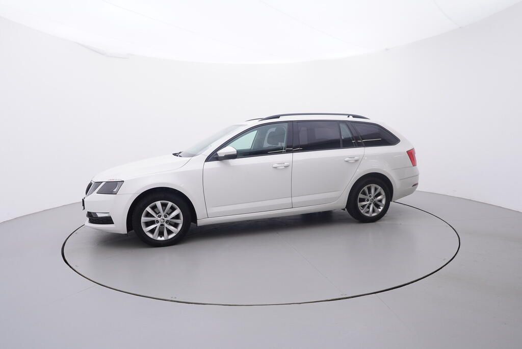 Škoda Octavia, Bussines 1.0 TSI 85 kW - fotka 2