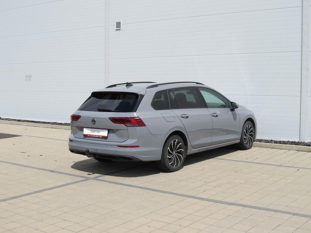 Volkswagen Golf Variant, Life 1.5 TSI 110 kW - fotka 2